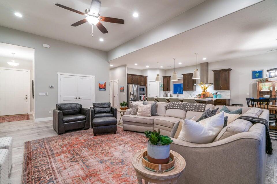 RETREAT AT SAND HOLLOW RESORT - Residential