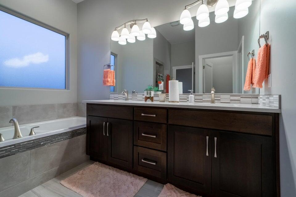 RETREAT AT SAND HOLLOW RESORT - Residential