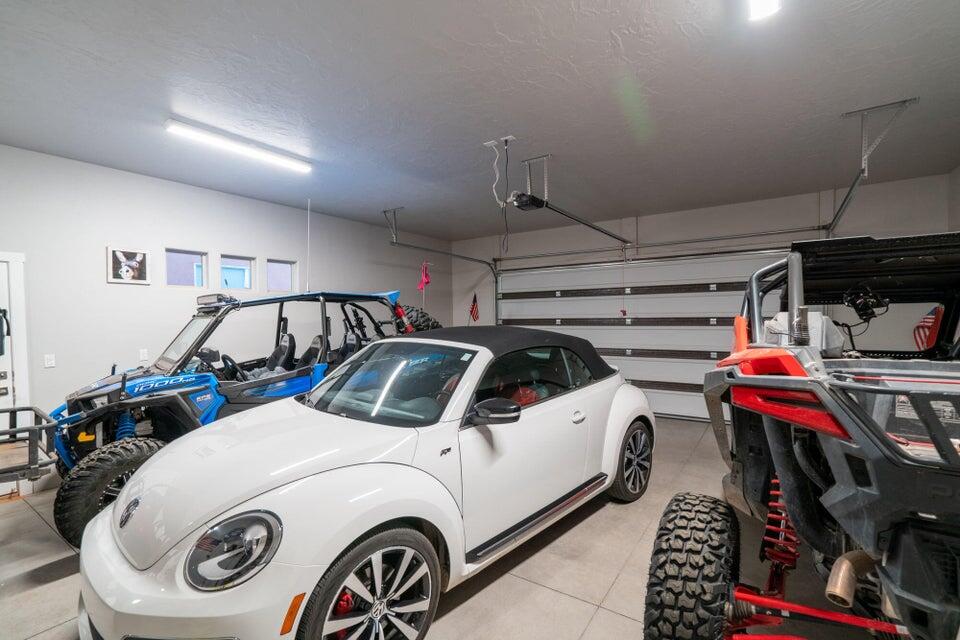 RETREAT AT SAND HOLLOW RESORT - Residential