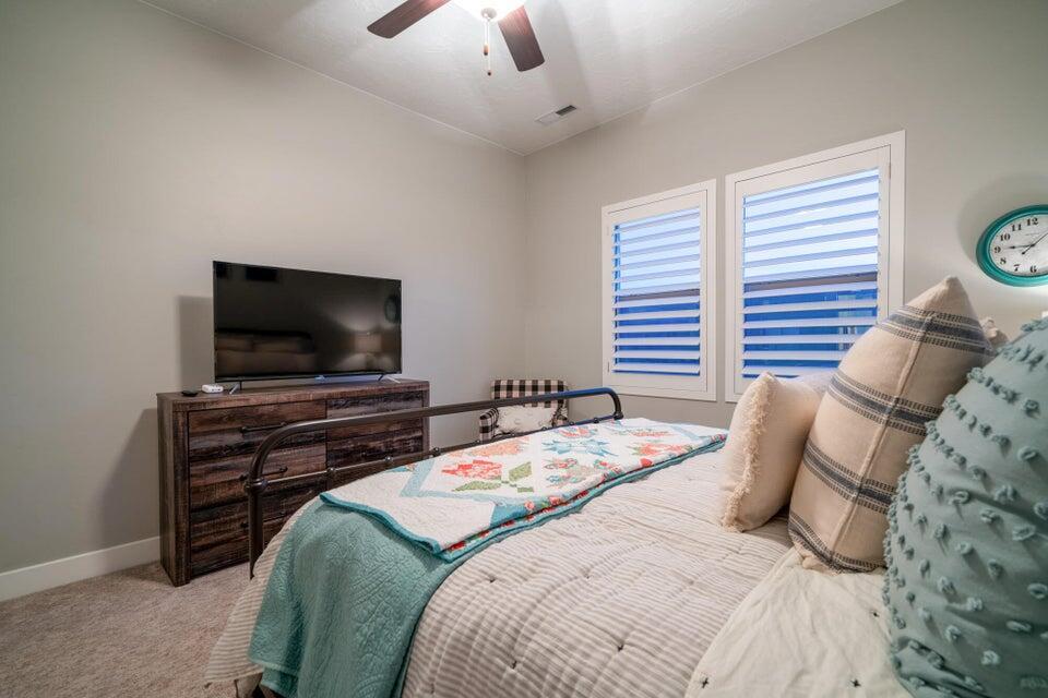 RETREAT AT SAND HOLLOW RESORT - Residential