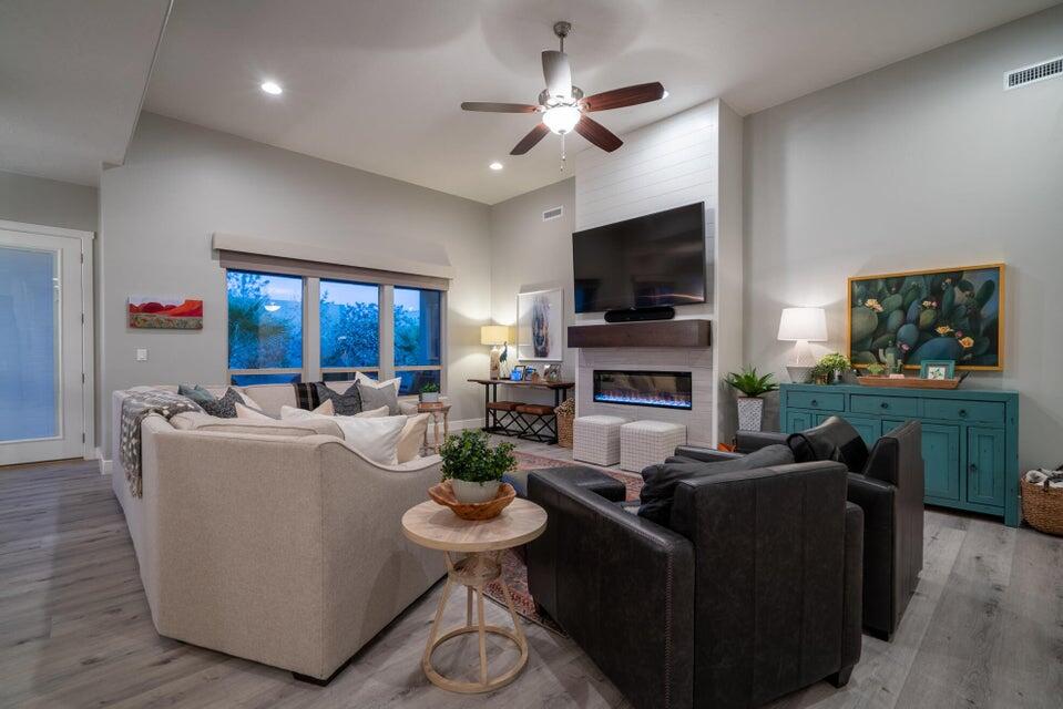 RETREAT AT SAND HOLLOW RESORT - Residential