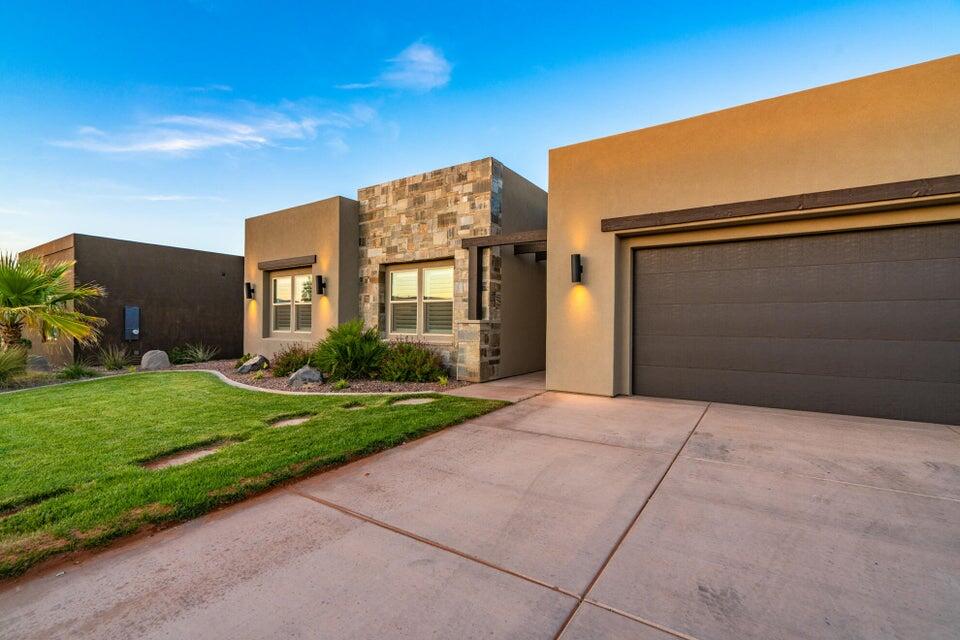 RETREAT AT SAND HOLLOW RESORT - Residential