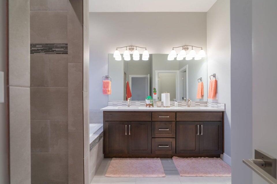 RETREAT AT SAND HOLLOW RESORT - Residential