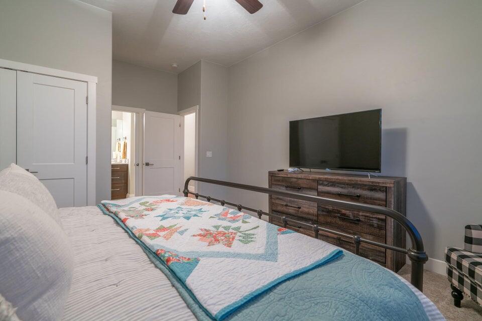 RETREAT AT SAND HOLLOW RESORT - Residential