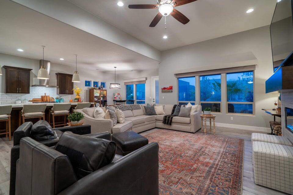 RETREAT AT SAND HOLLOW RESORT - Residential