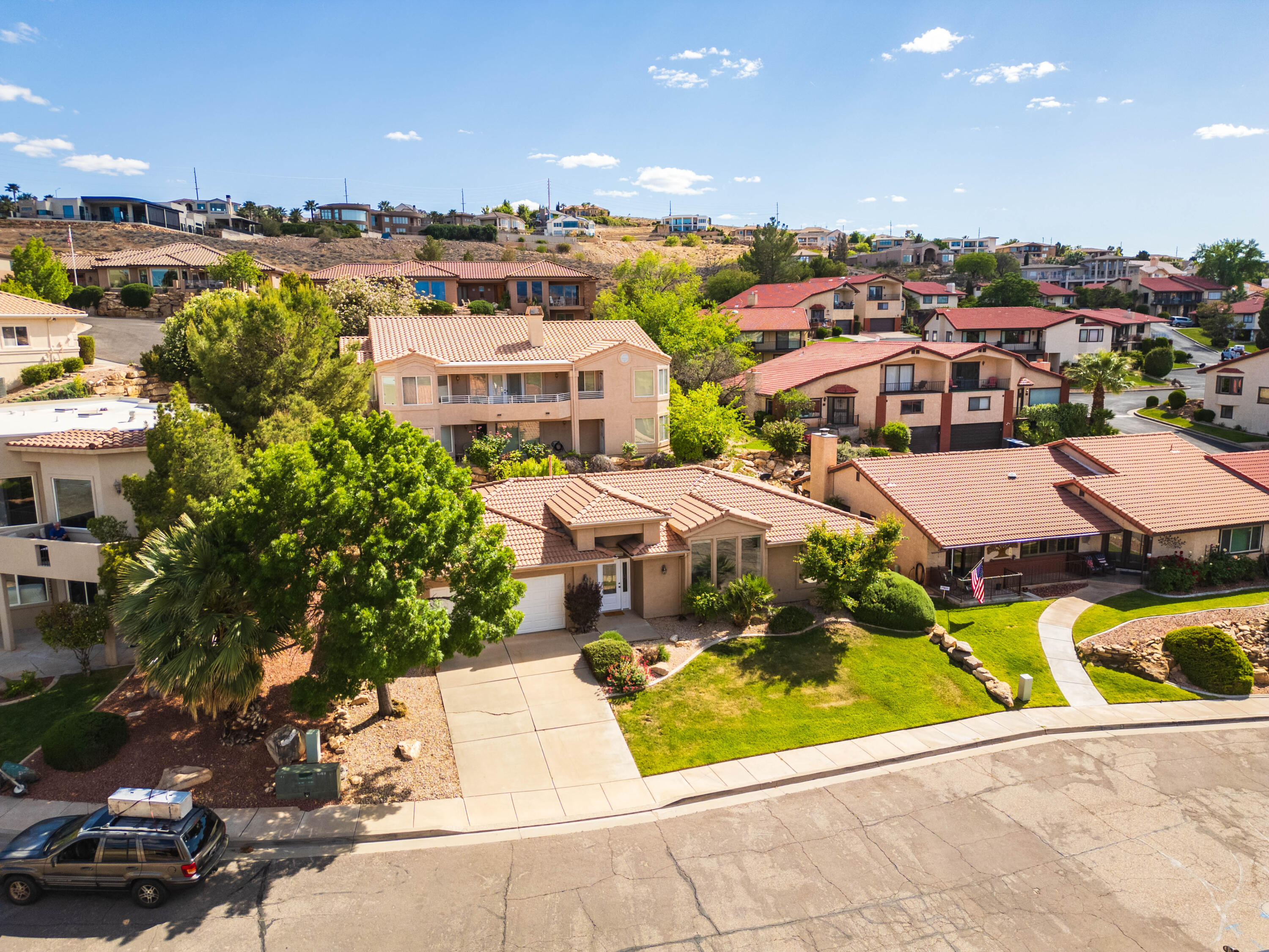 MIRAGE ESTATES - Residential