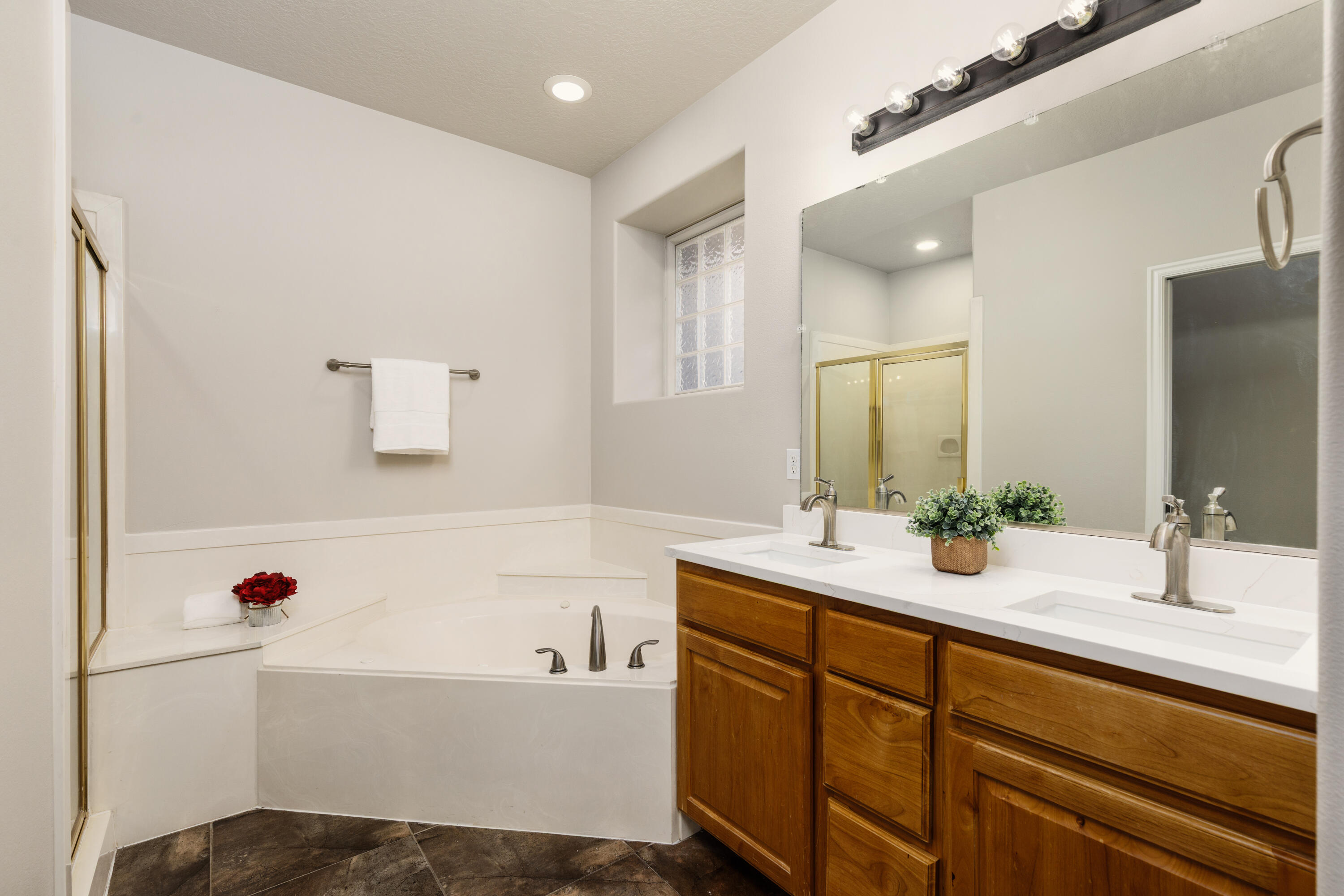 MIRAGE ESTATES - Residential