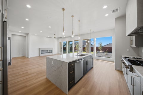 Tiny photo for 3011 E RIMRUNNER DR, Saint George, UT 84790 (MLS # 26-273294)