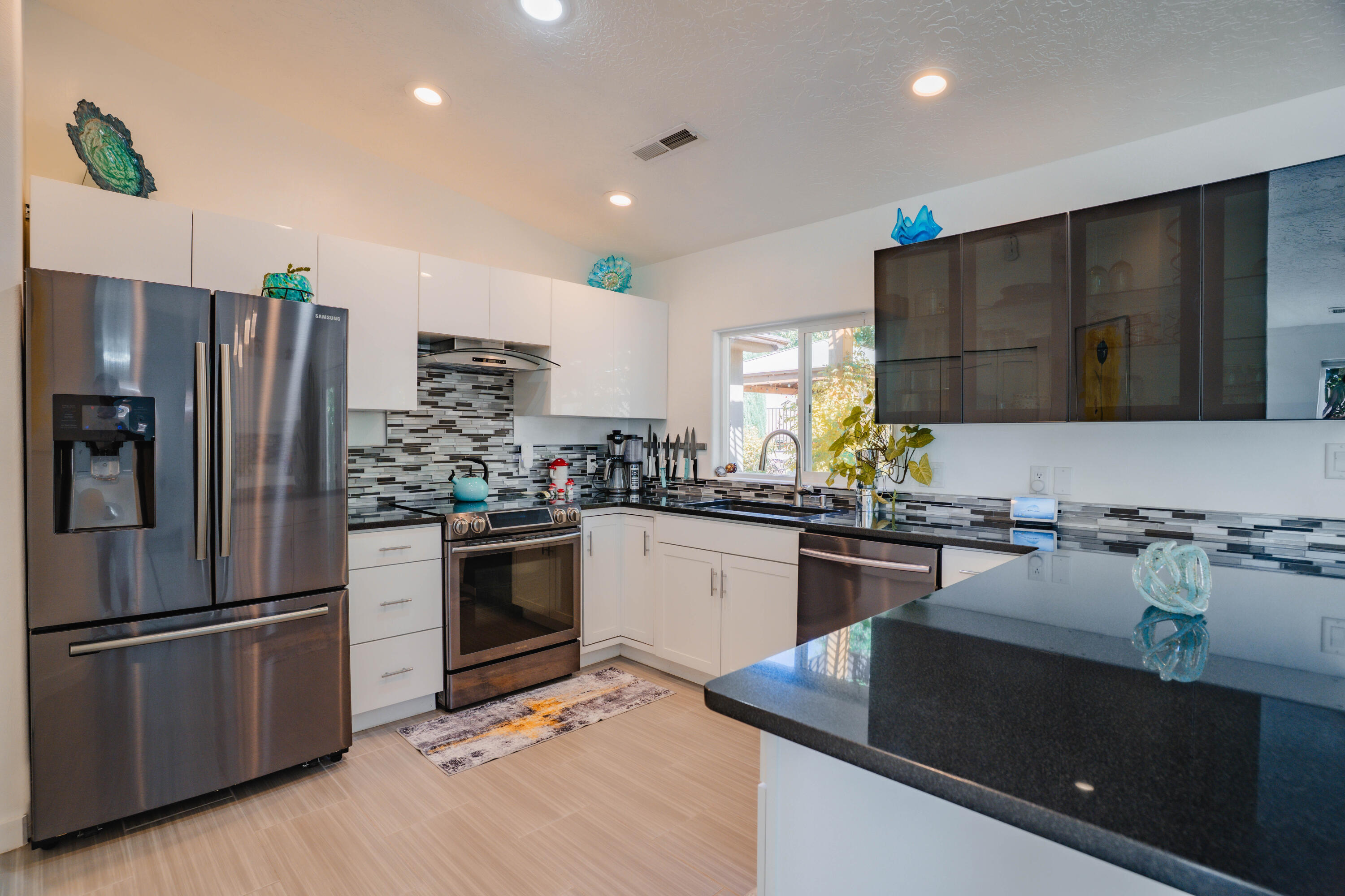 CANYON CLIFF - Residential