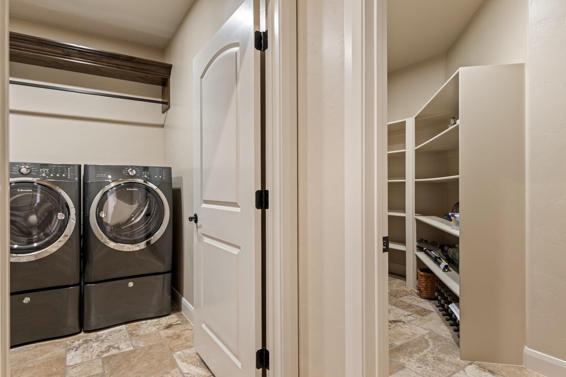 TENAYA ESTATES - Residential