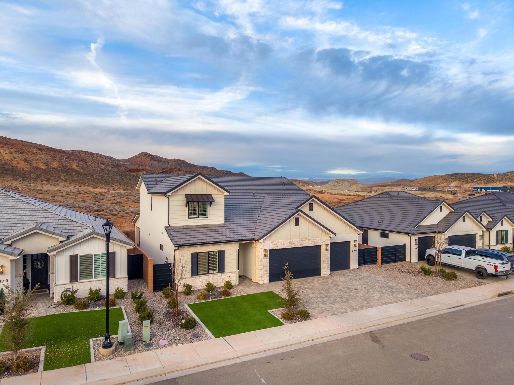 RED MESA AT SUNRISE VALLEY - Residential