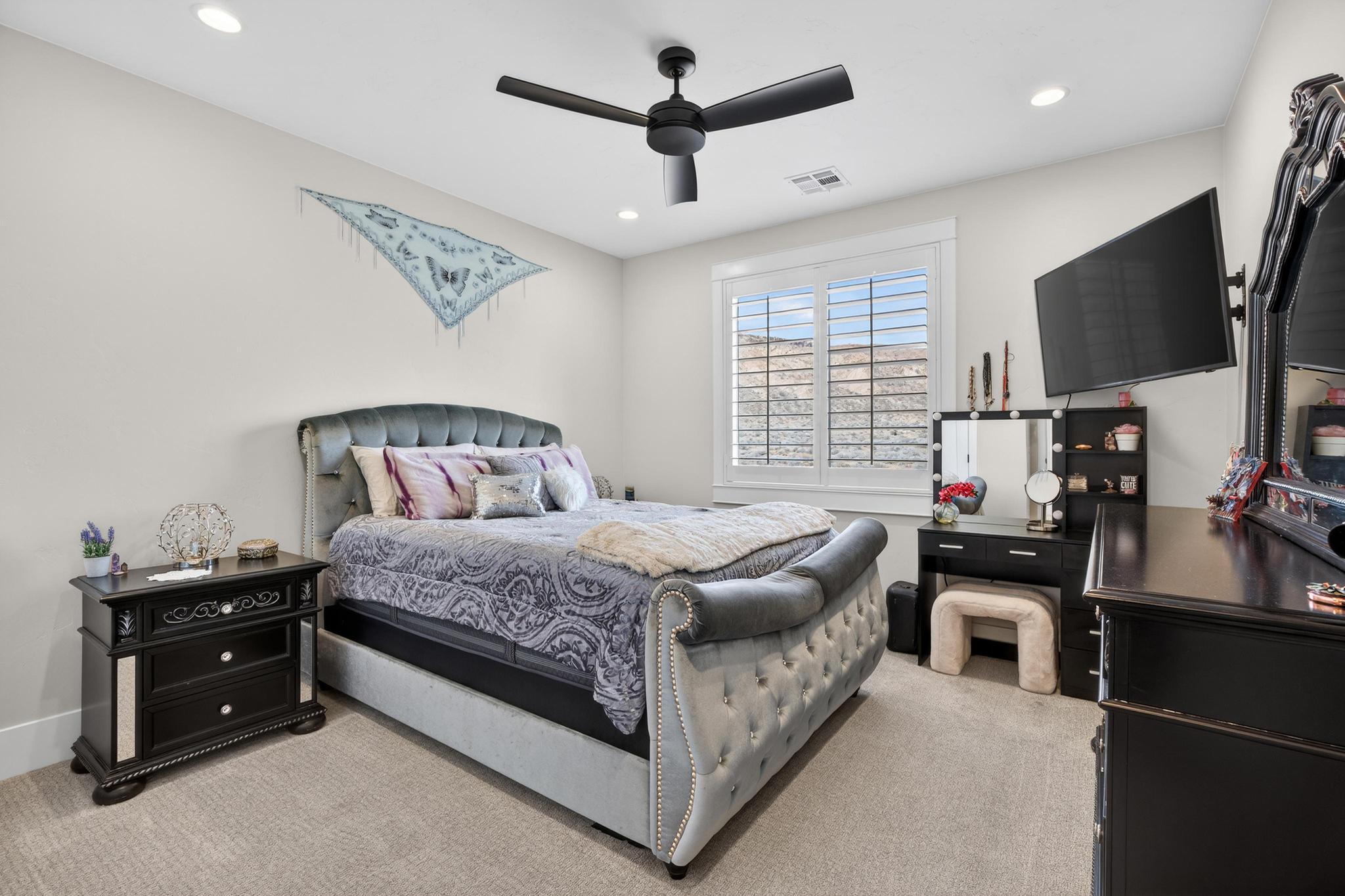 RED MESA AT SUNRISE VALLEY - Residential