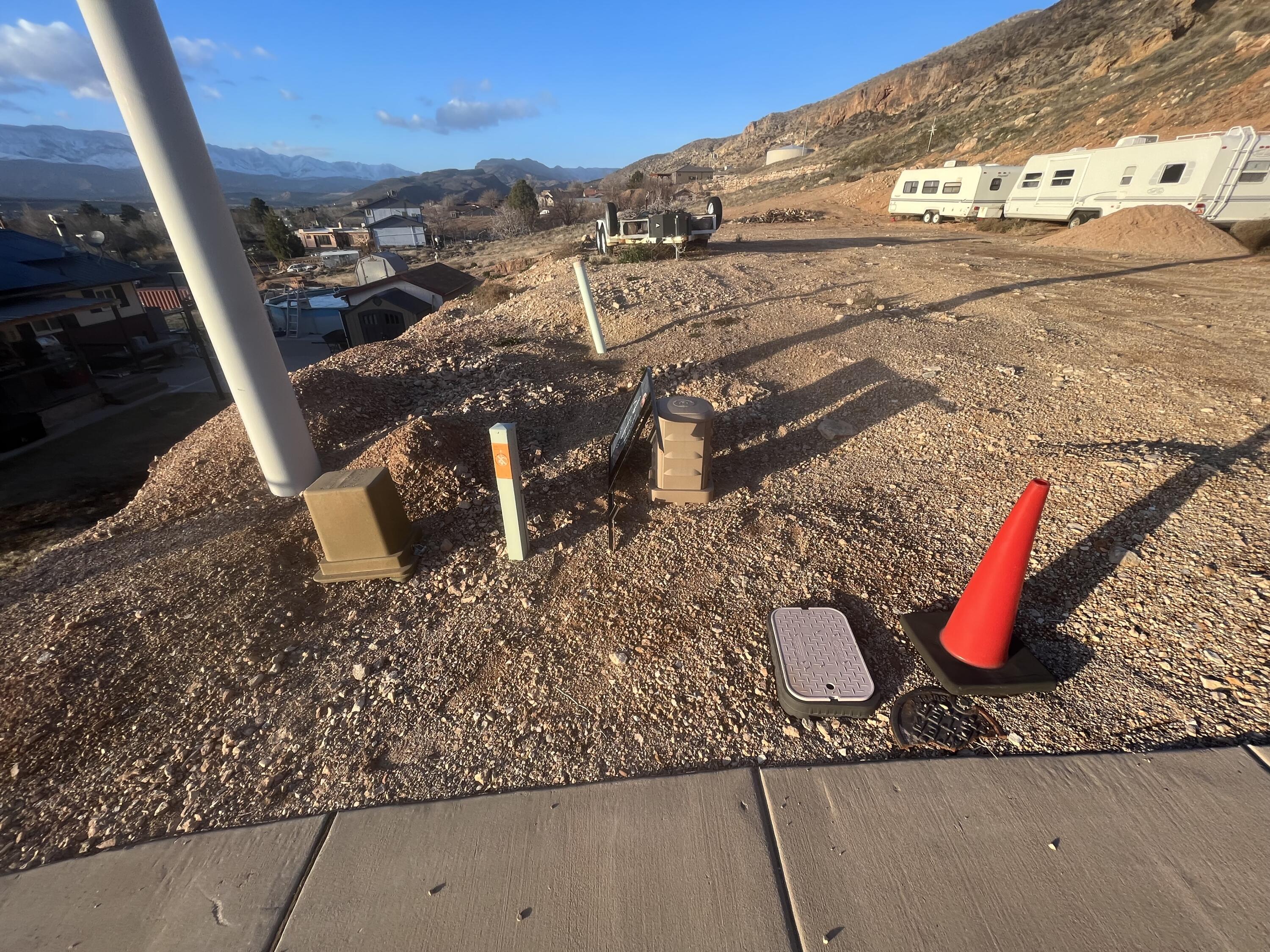 LAVERKIN TOWNSITE AND FIELD - Land