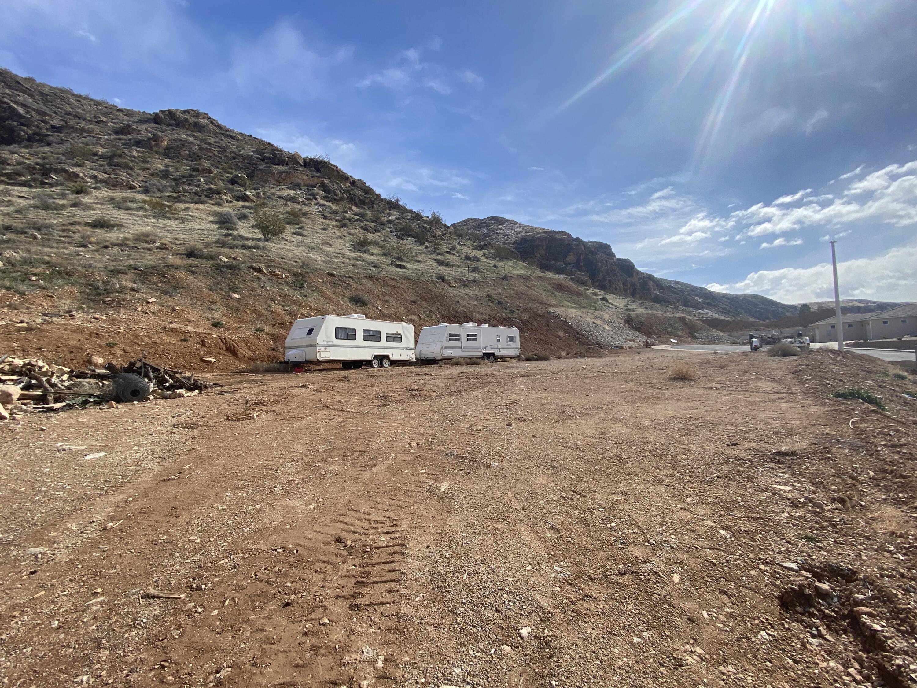 LAVERKIN TOWNSITE AND FIELD - Land