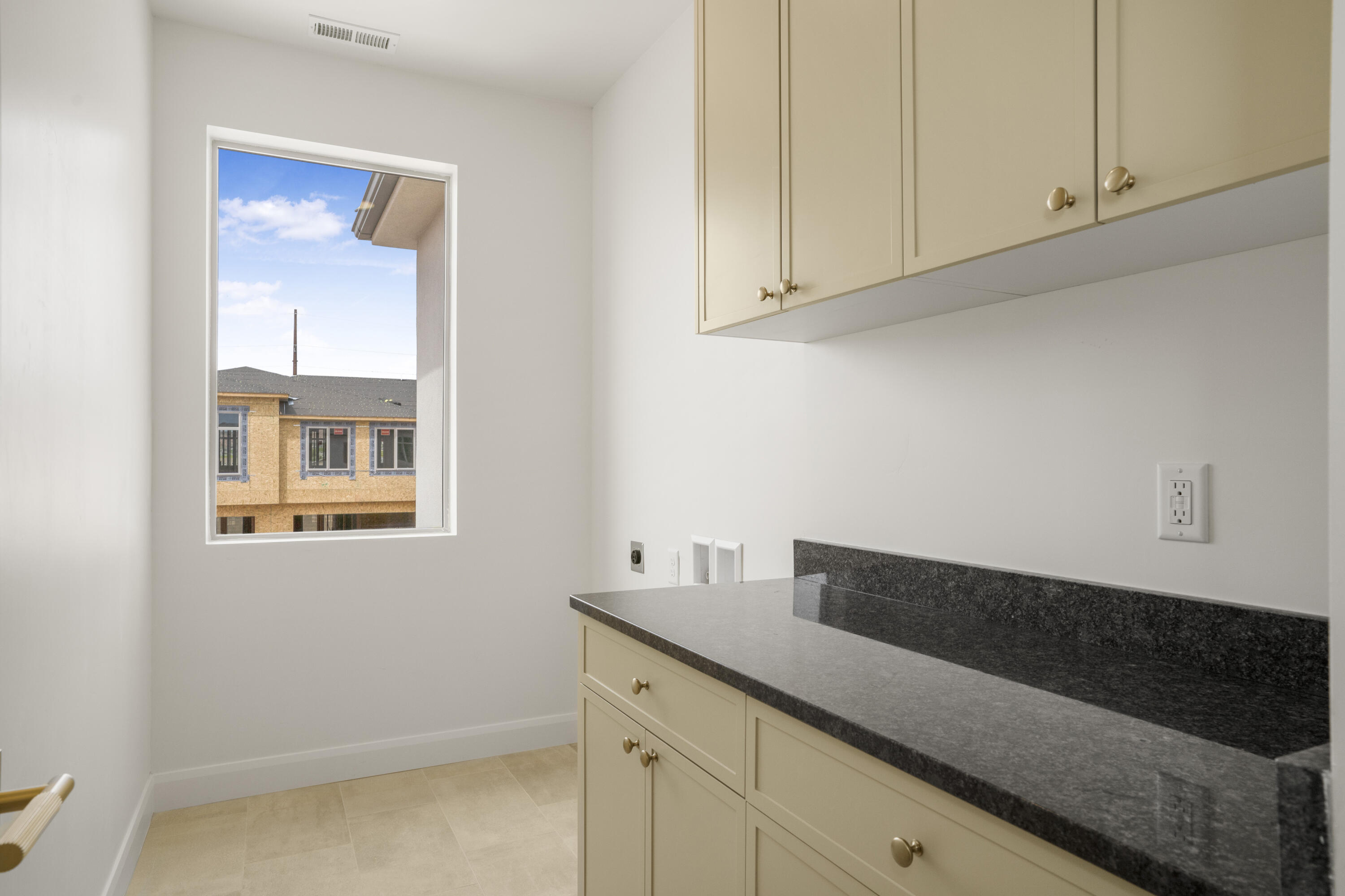 MANGATA TOWNHOMES - Residential