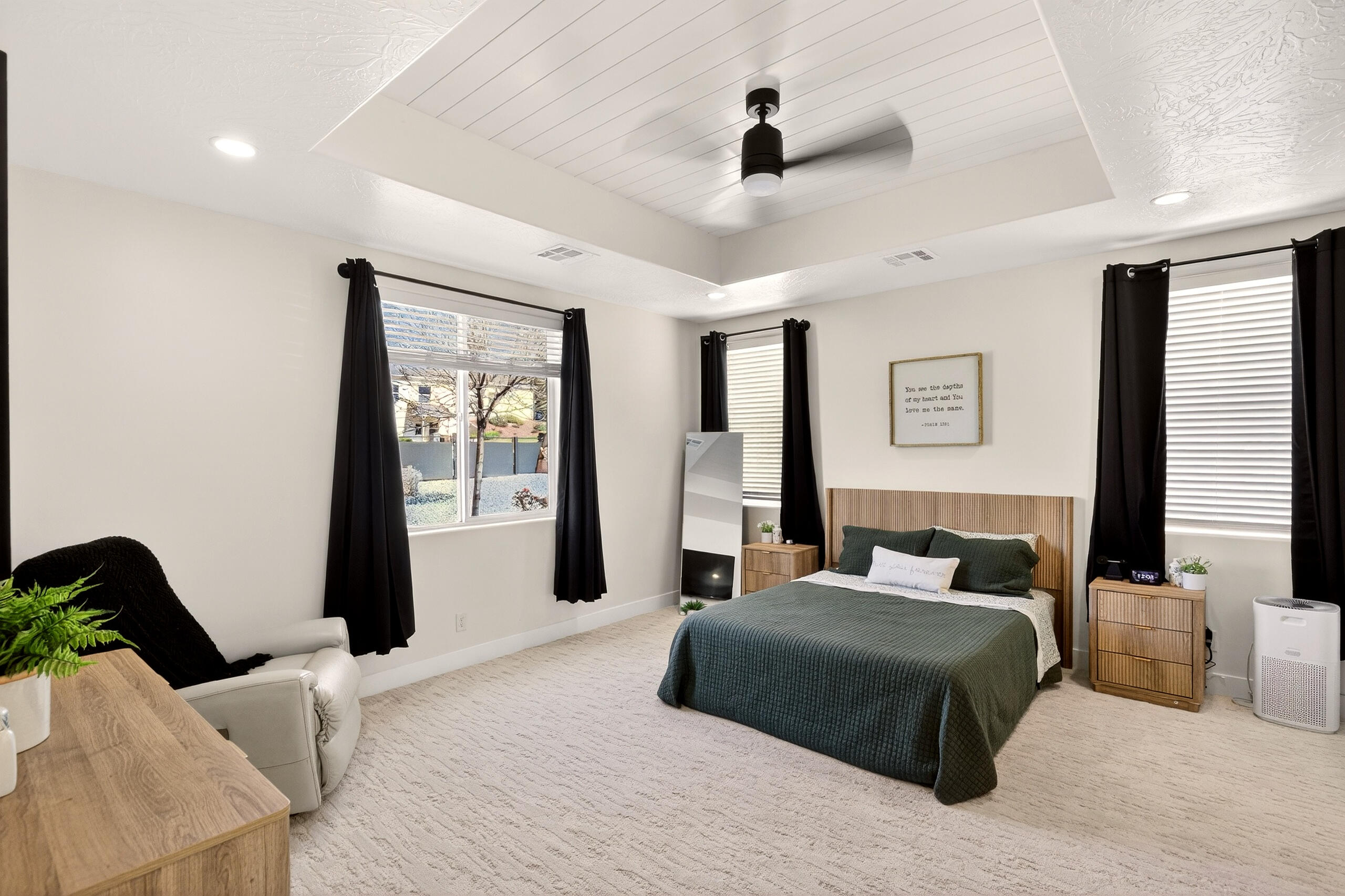 RUSTED HILLS - Residential