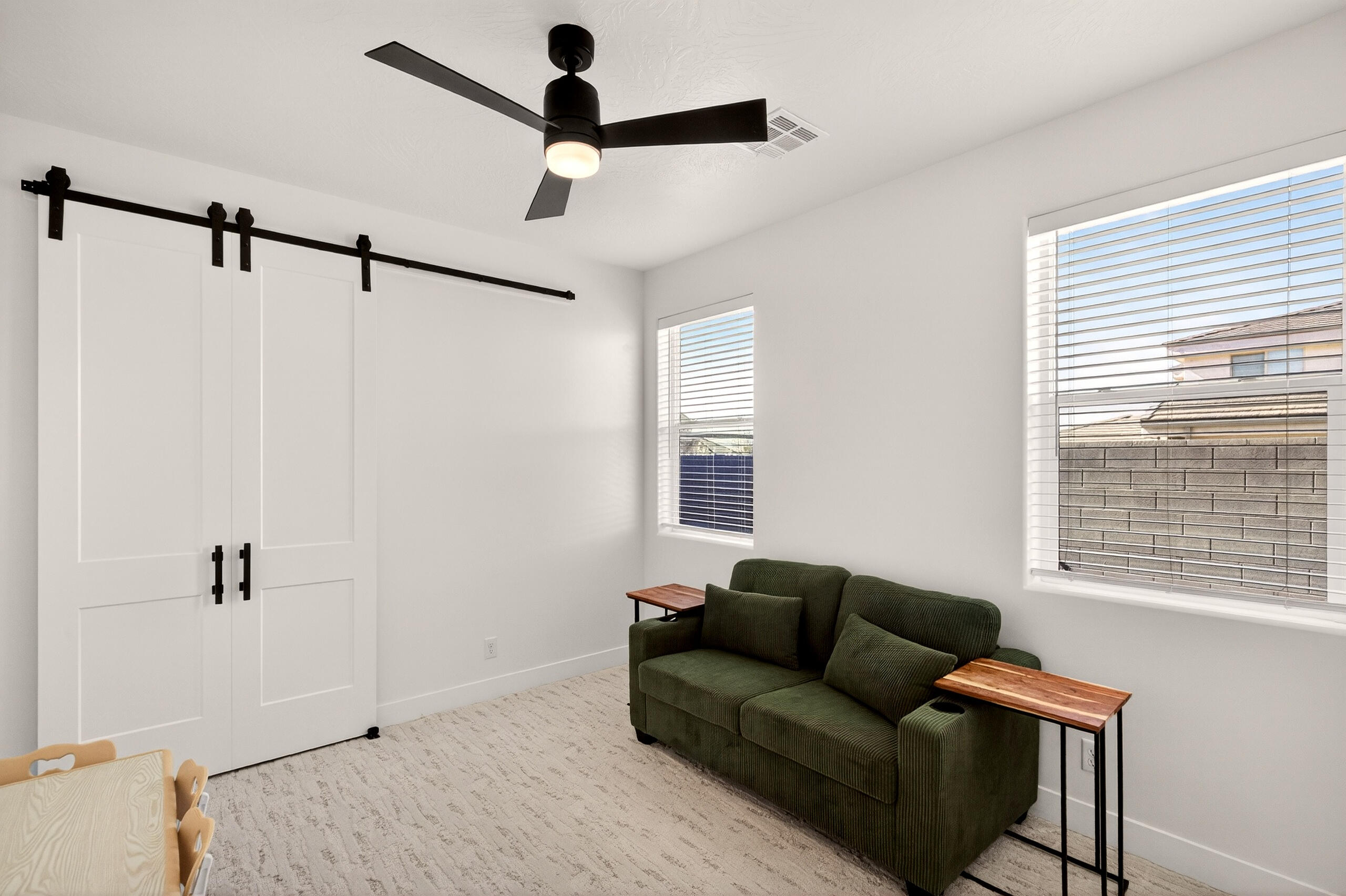 RUSTED HILLS - Residential