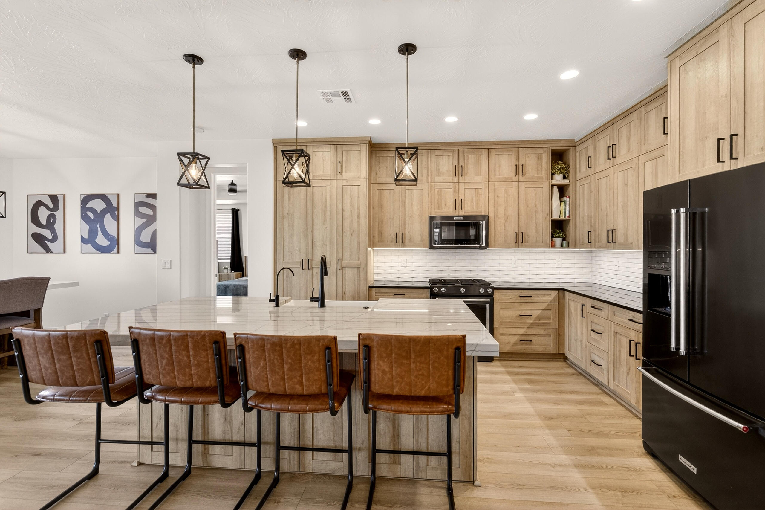 RUSTED HILLS - Residential