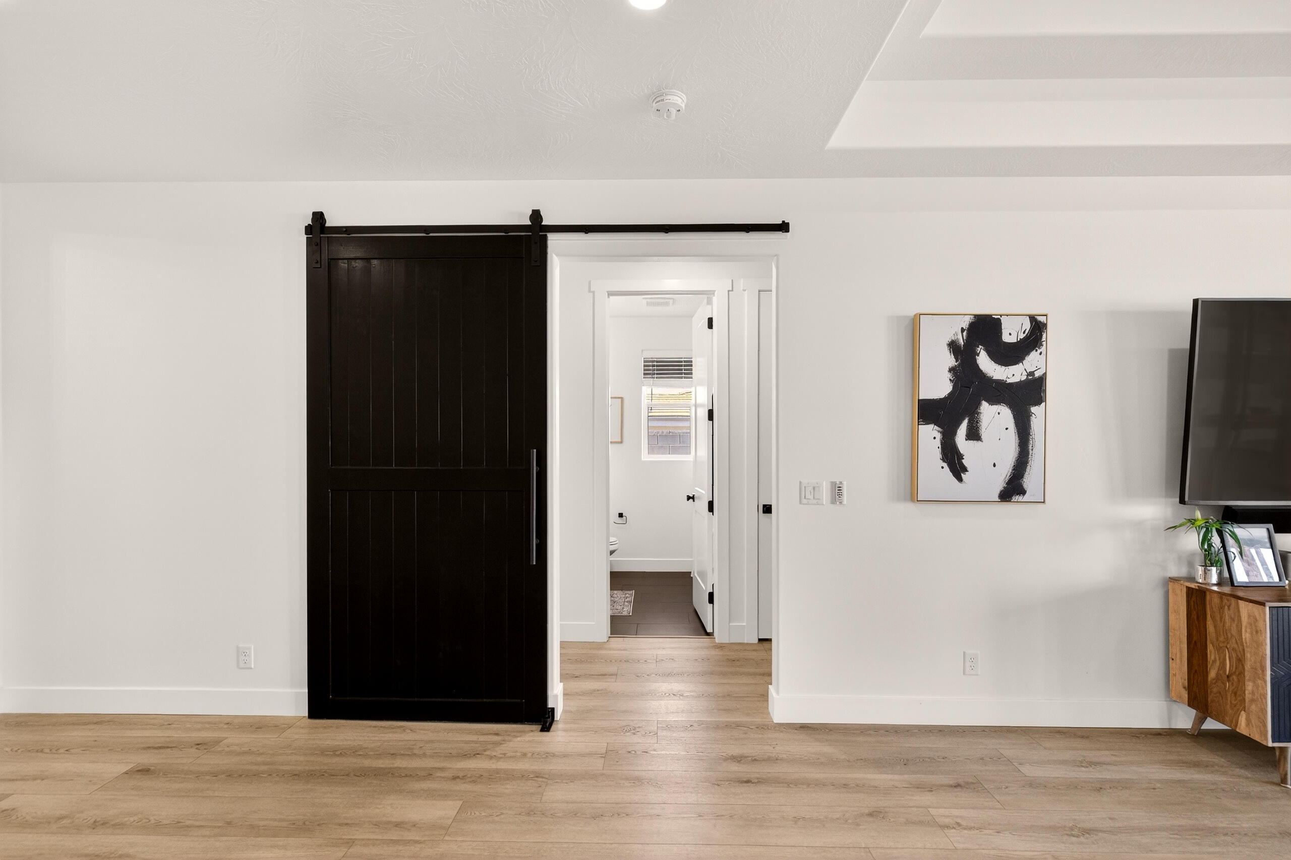 RUSTED HILLS - Residential