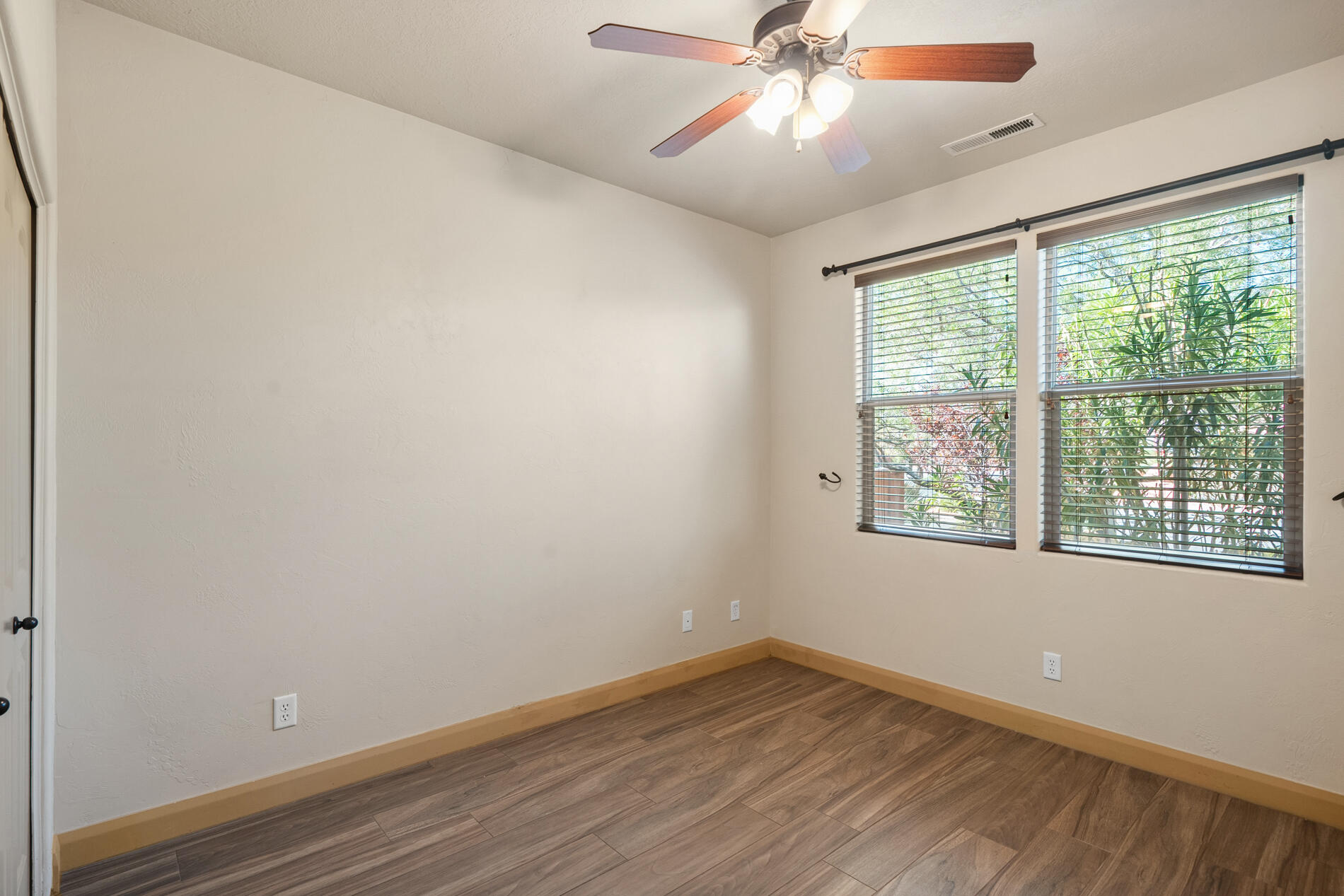 SHADOW CANYONS OF IVINS - Residential