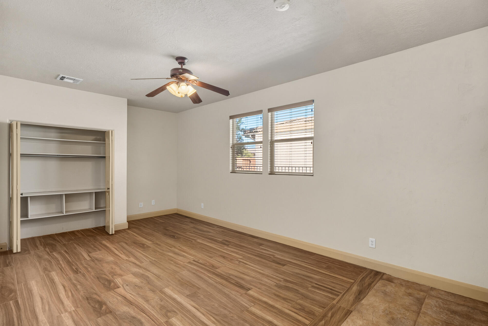 SHADOW CANYONS OF IVINS - Residential