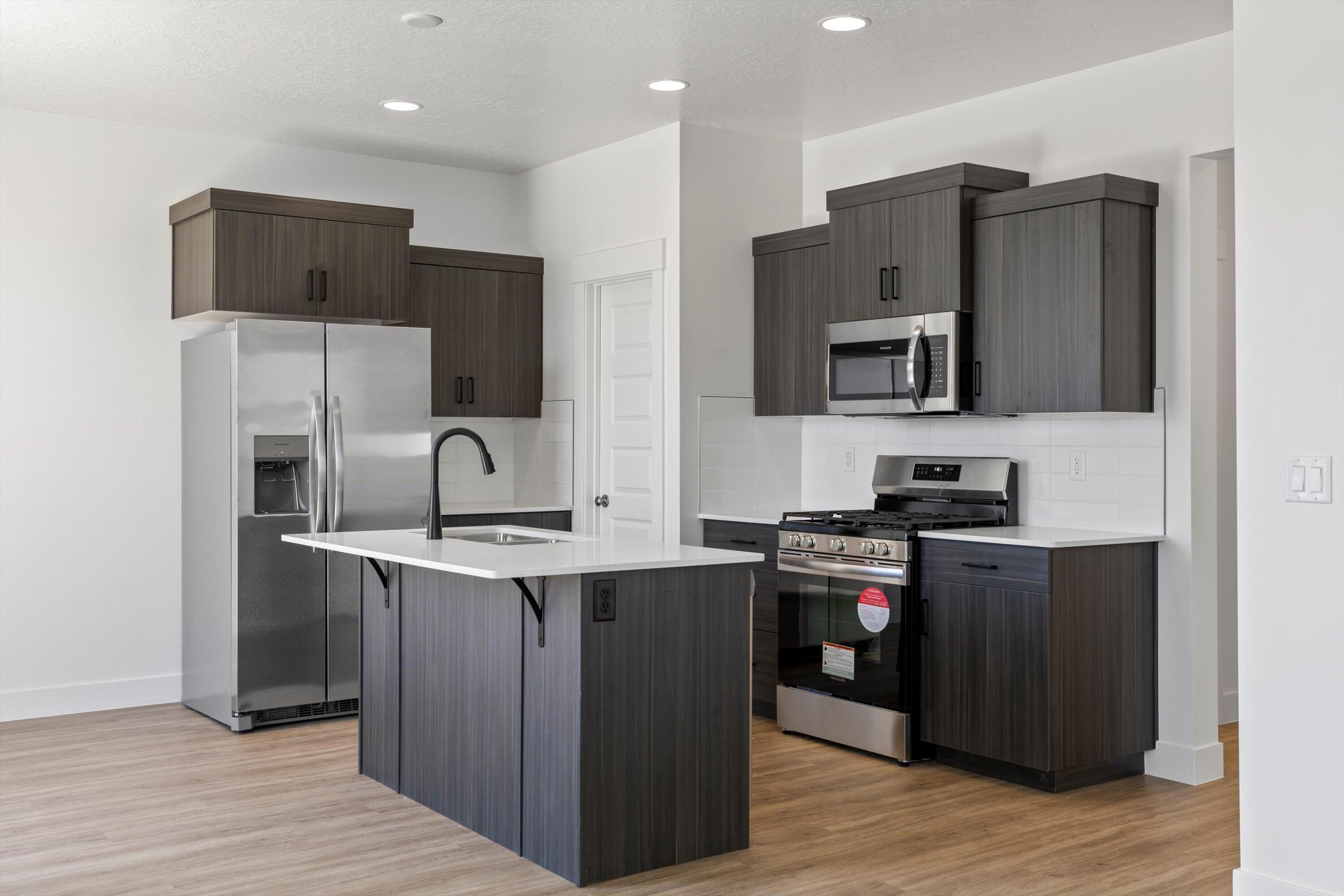 DESERT PROVIDENCE - Residential