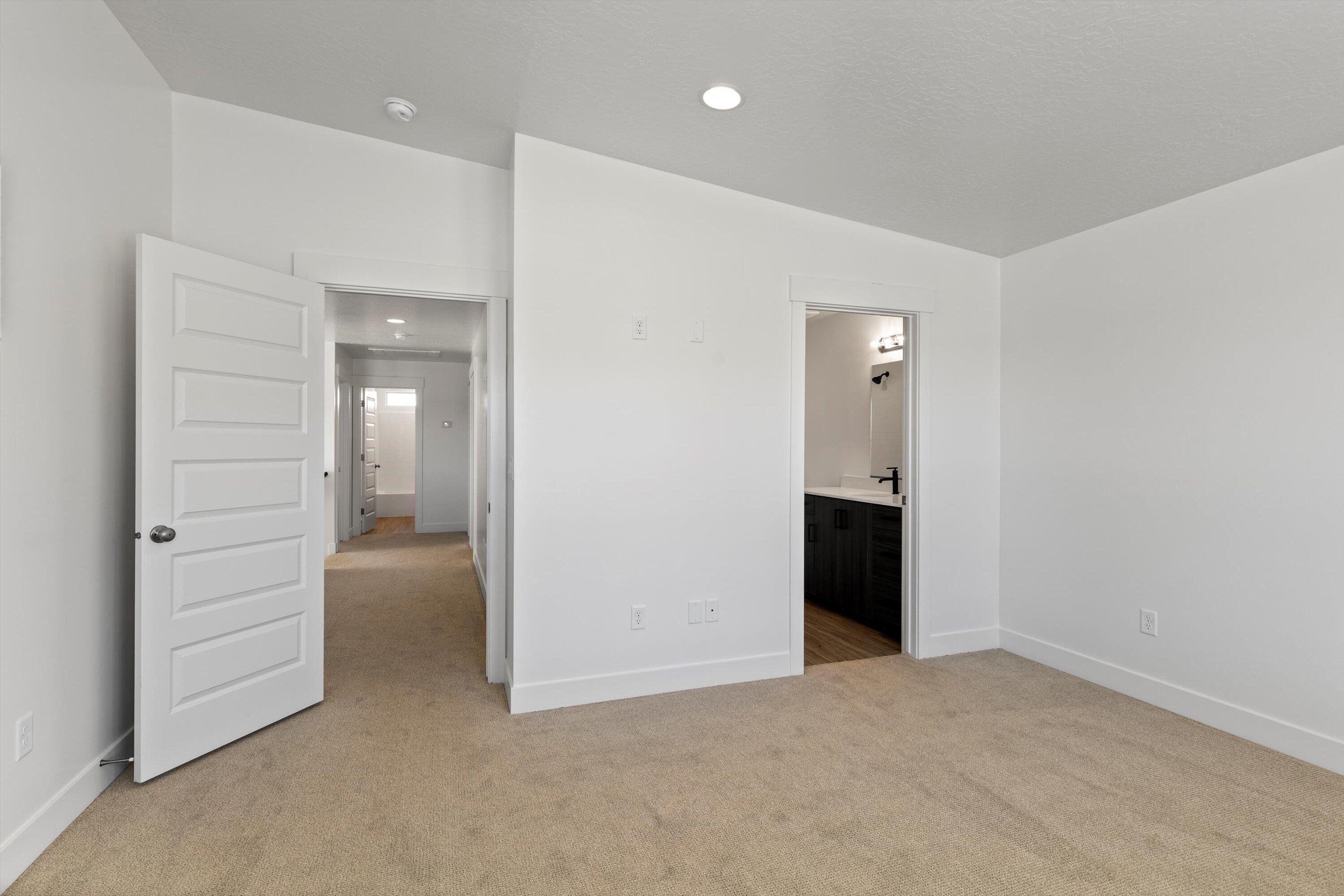 DESERT PROVIDENCE - Residential