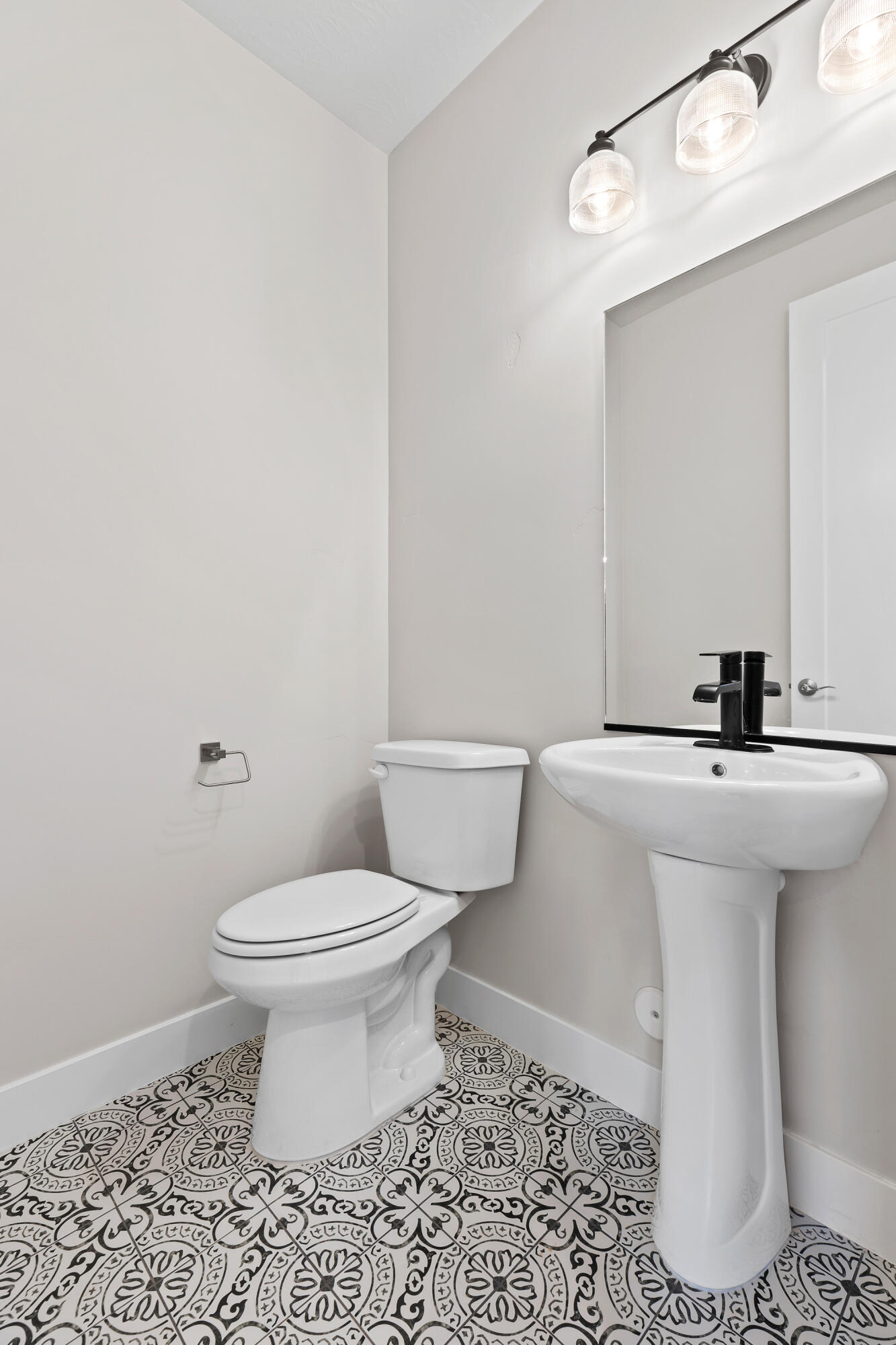 RED SLATE ESTATES - Residential