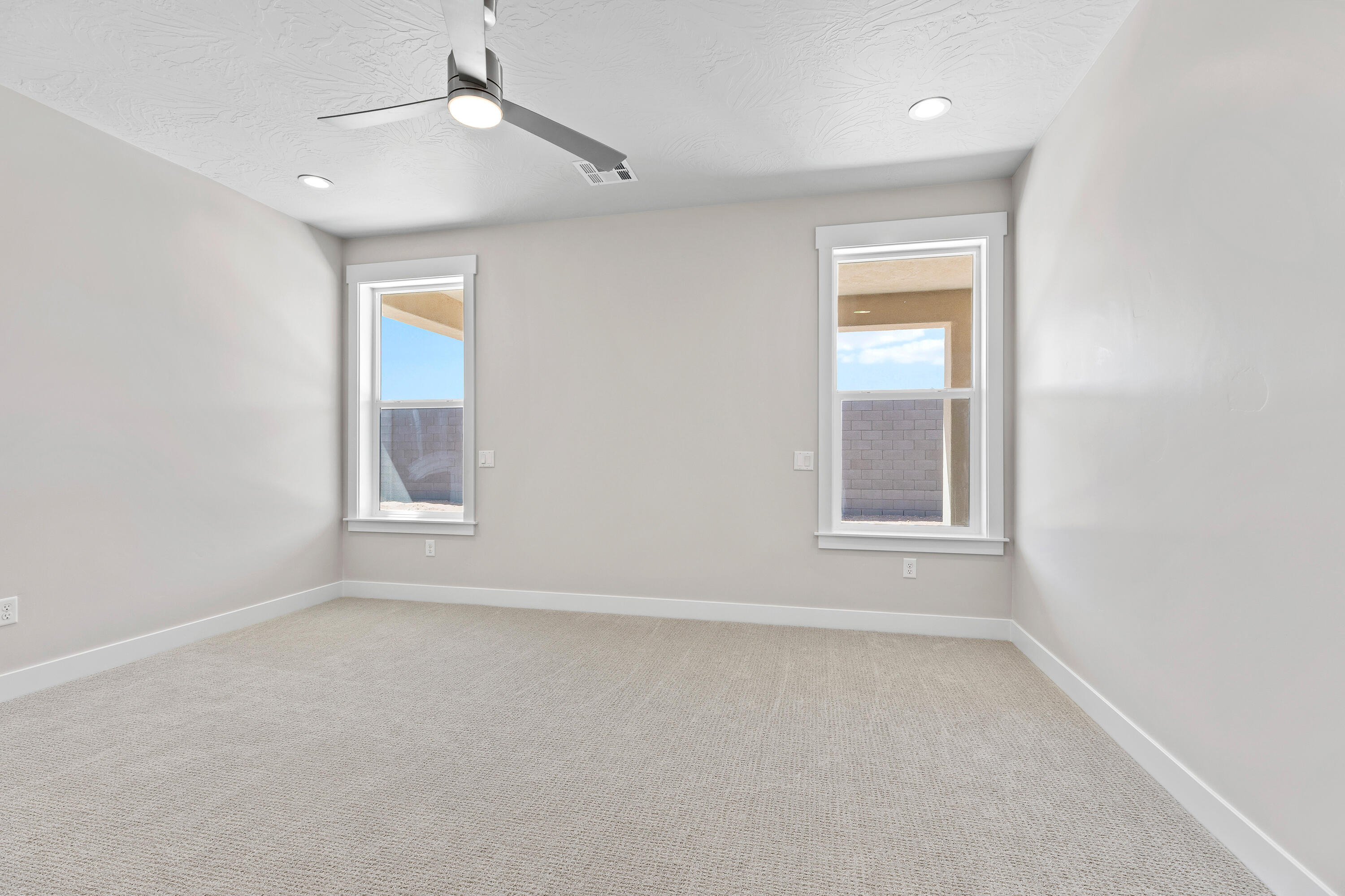 RED SLATE ESTATES - Residential