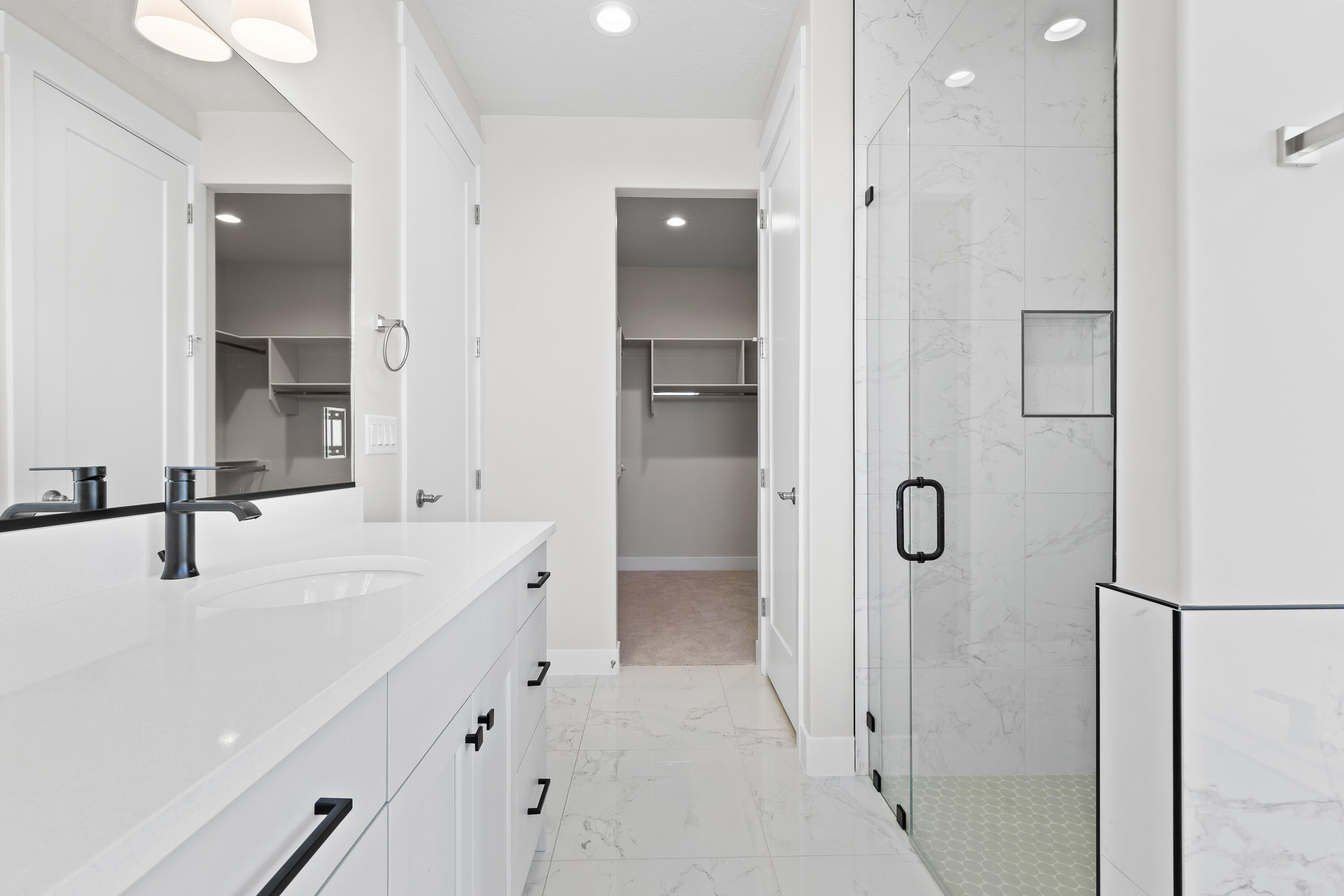 RED SLATE ESTATES - Residential