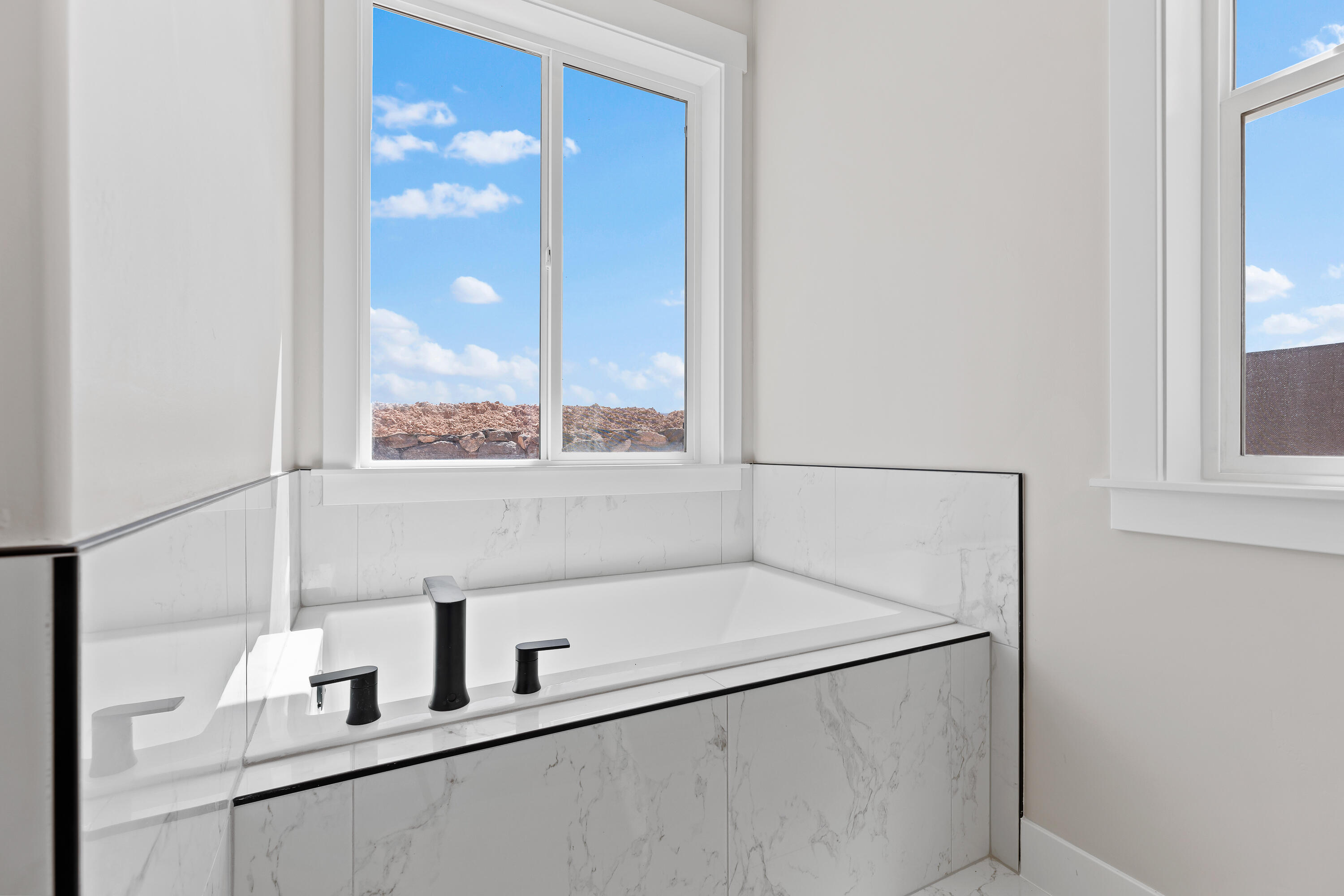 RED SLATE ESTATES - Residential