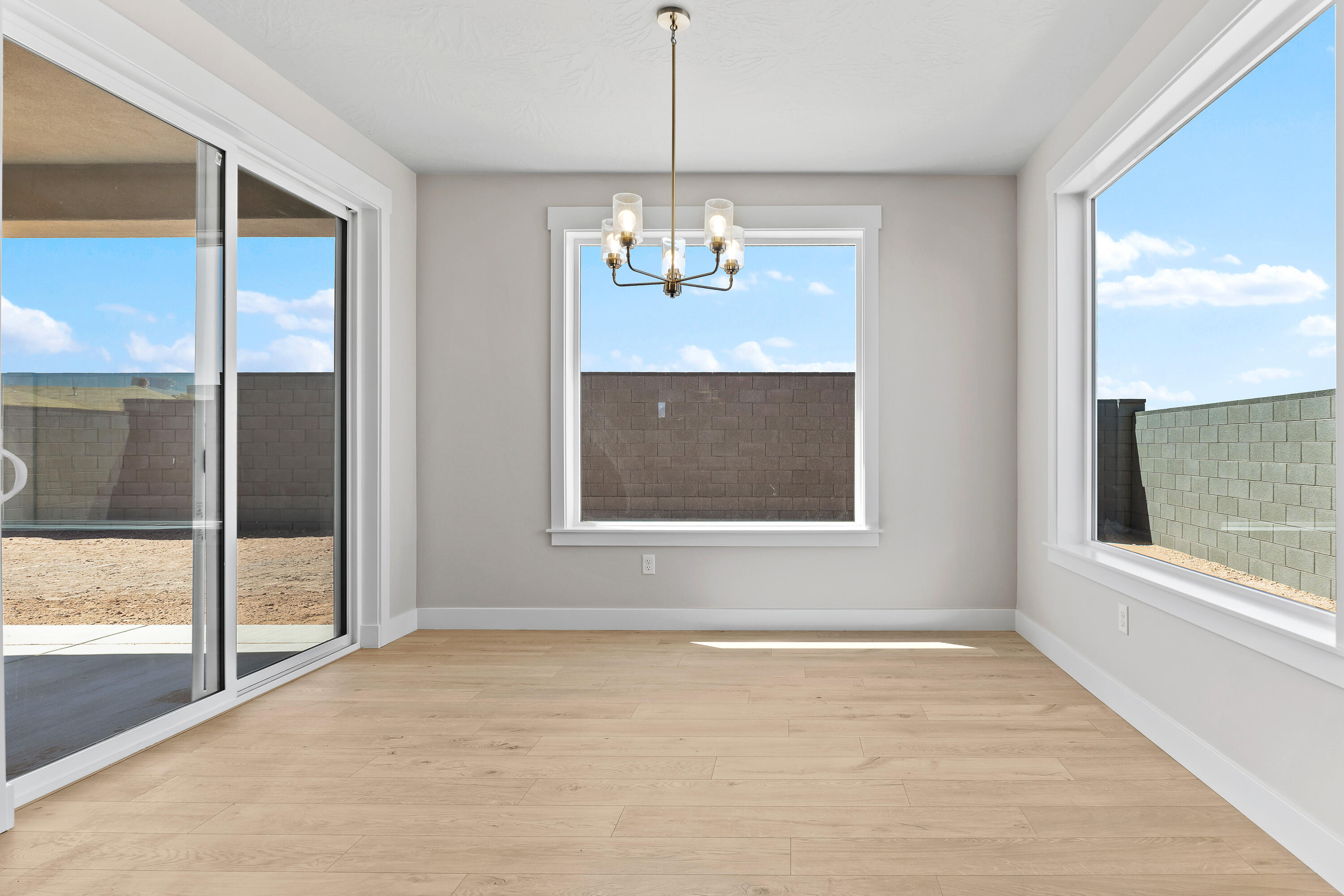 RED SLATE ESTATES - Residential