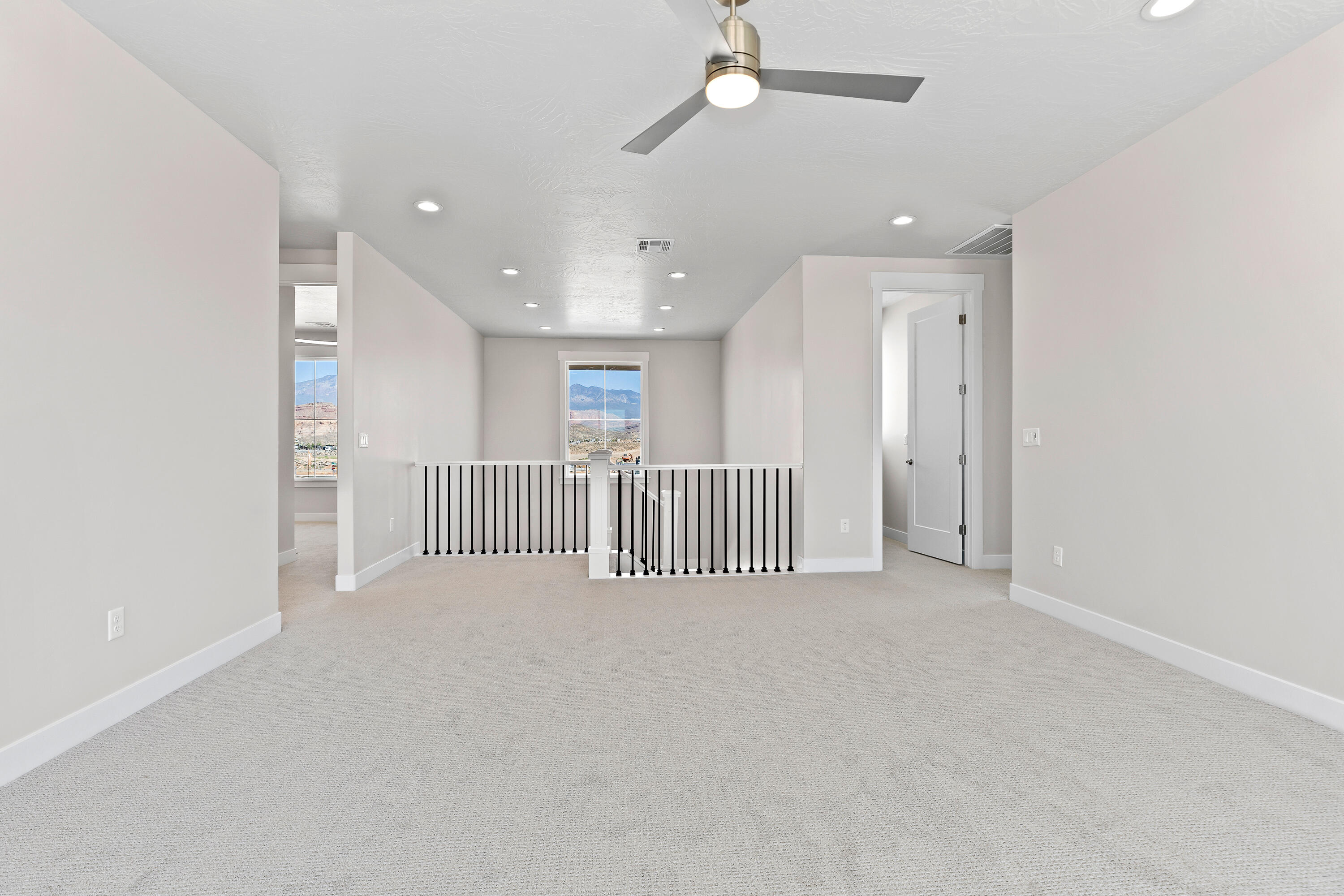 RED SLATE ESTATES - Residential