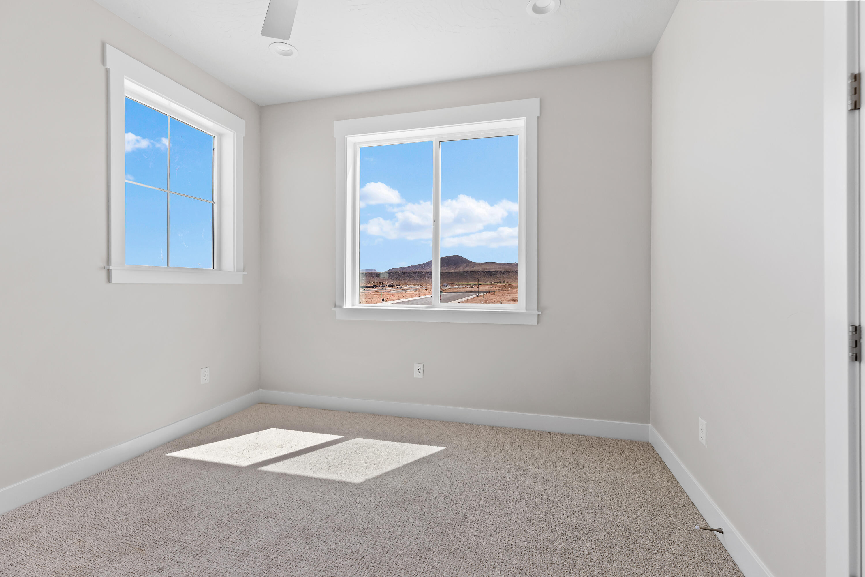 RED SLATE ESTATES - Residential