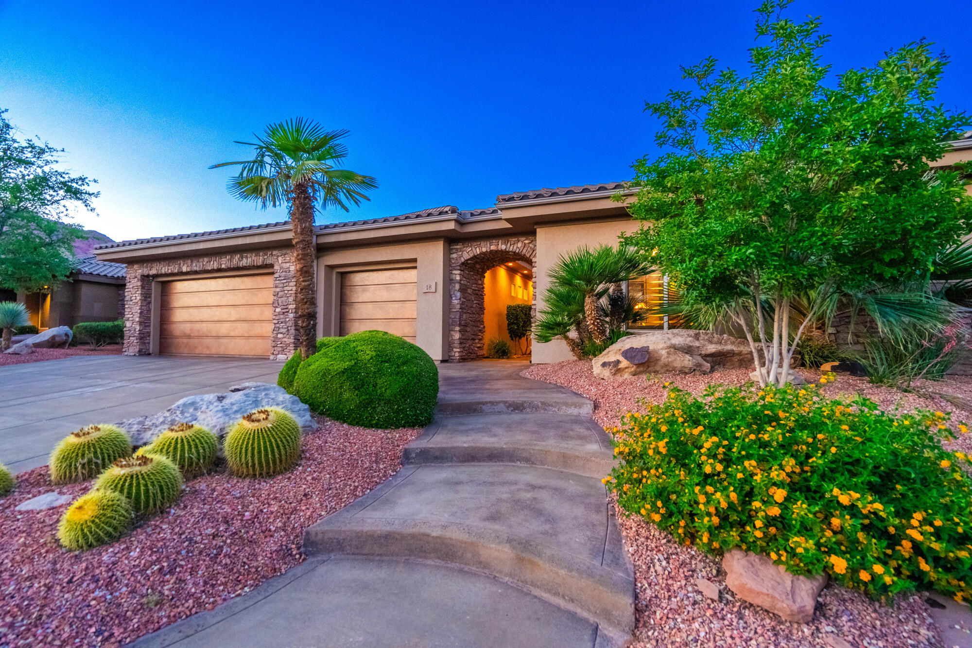 VERMILION CLIFFS - Residential