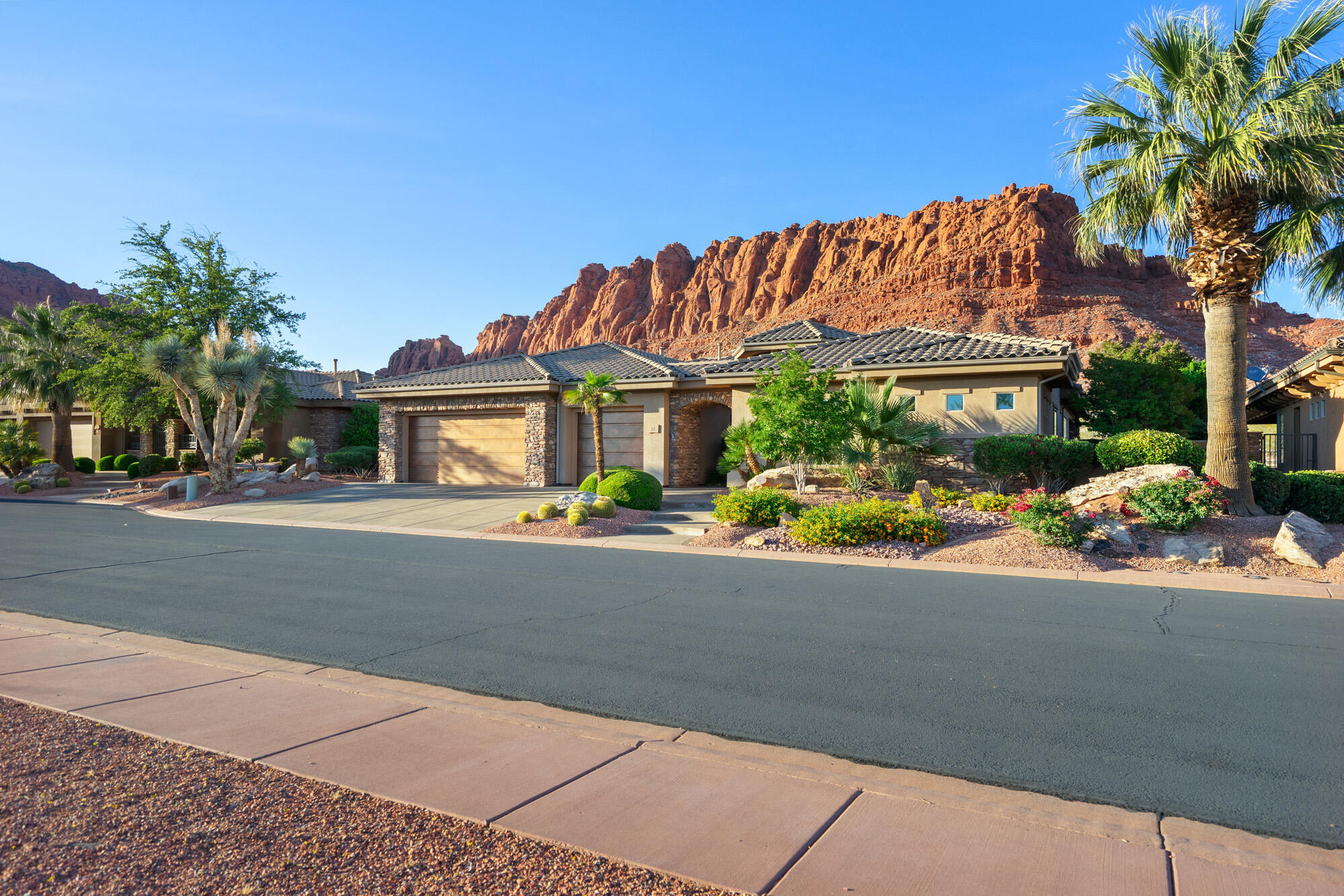 VERMILION CLIFFS - Residential