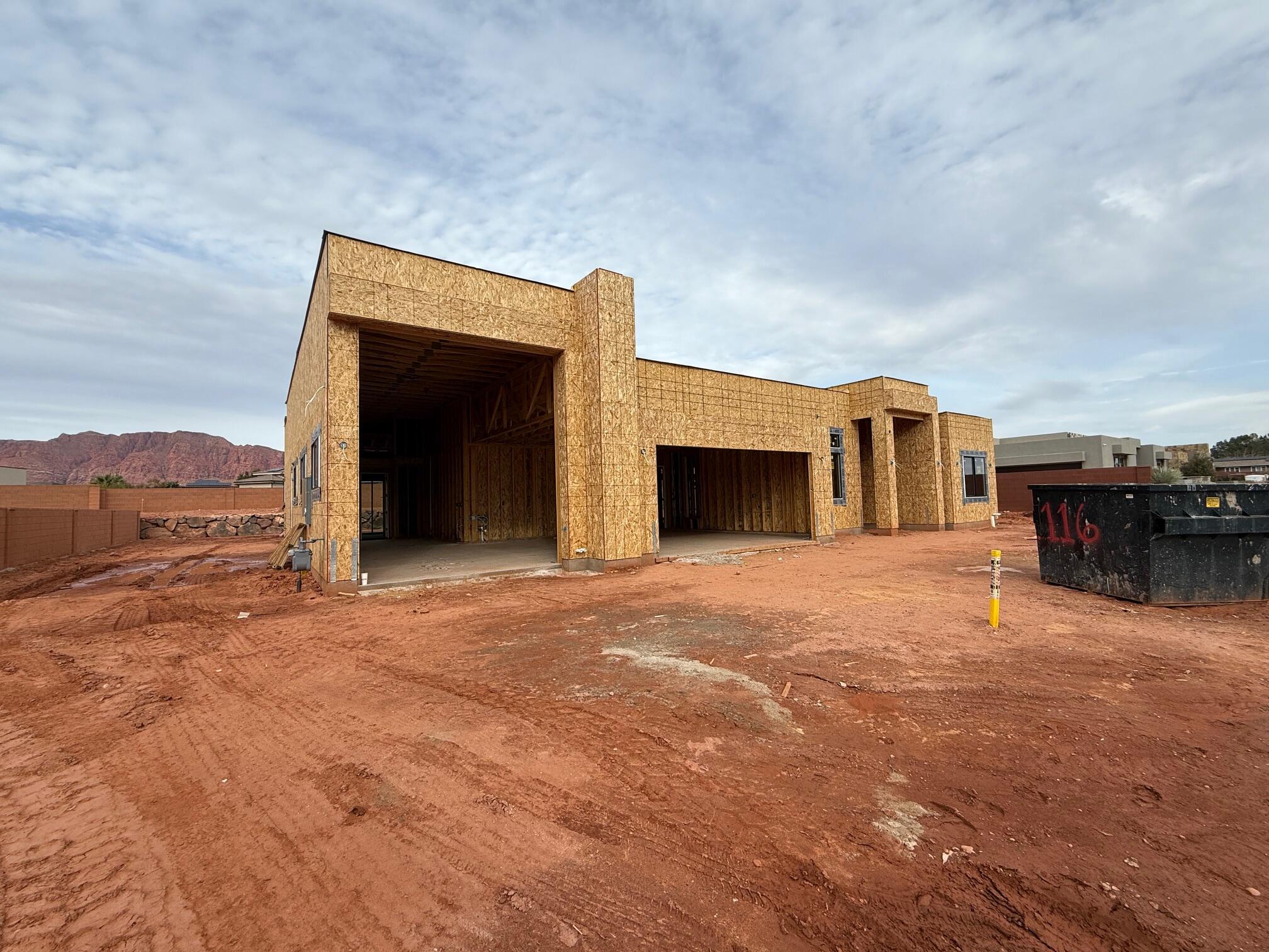 ONYX VALLEY - Residential