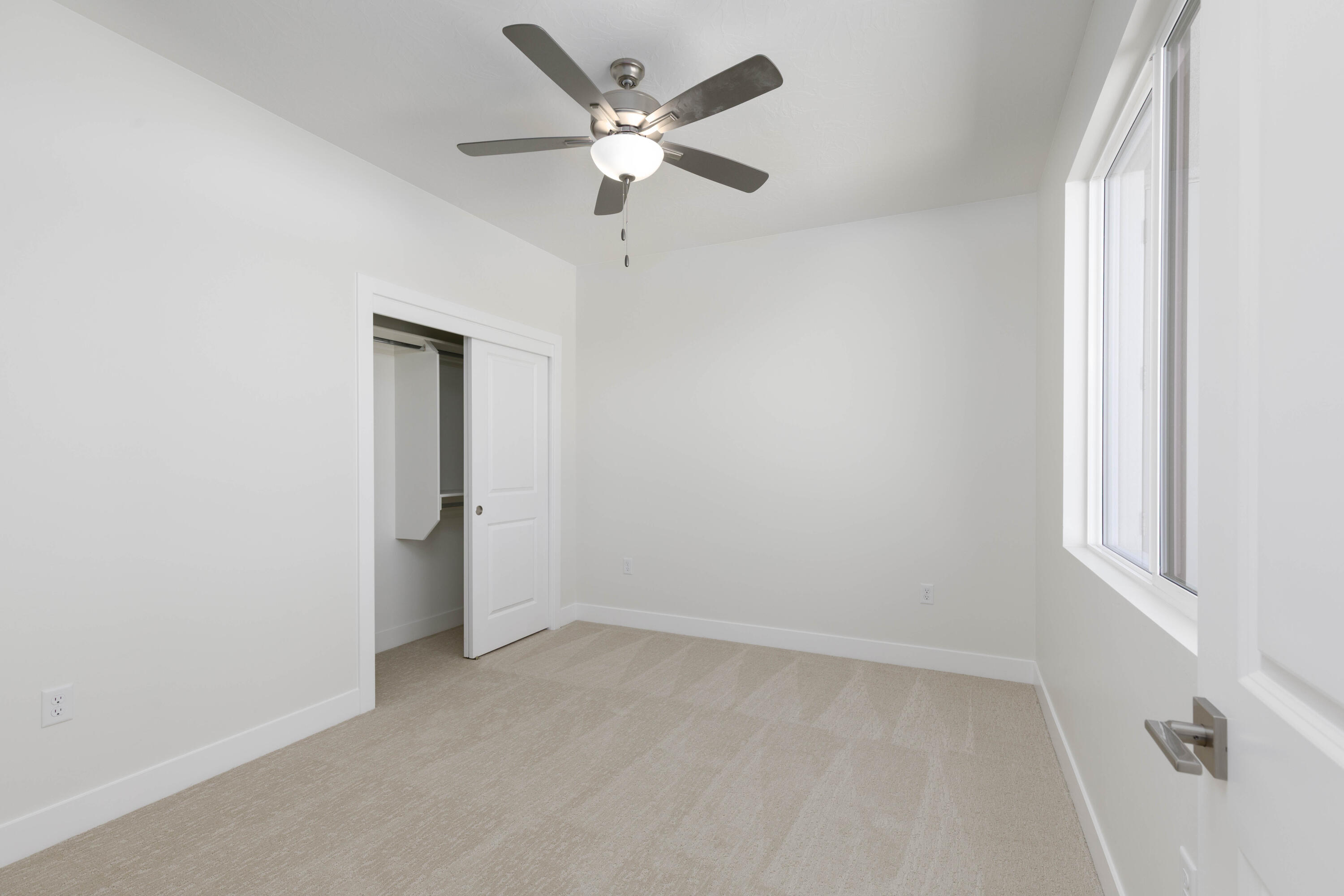 EAGLE POINTE - Residential