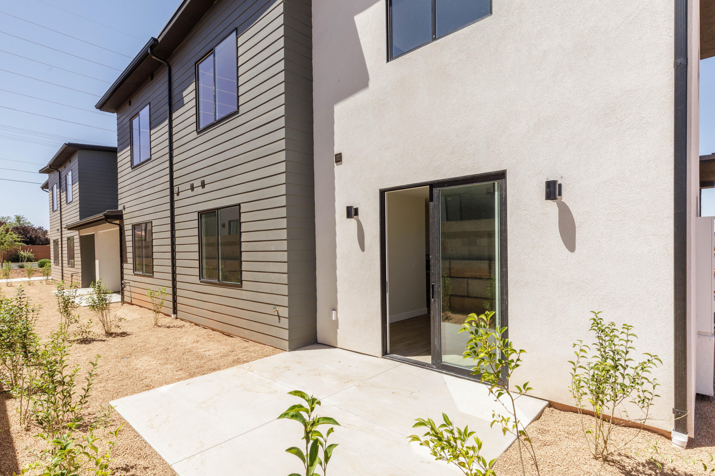 EAGLE POINTE - Residential