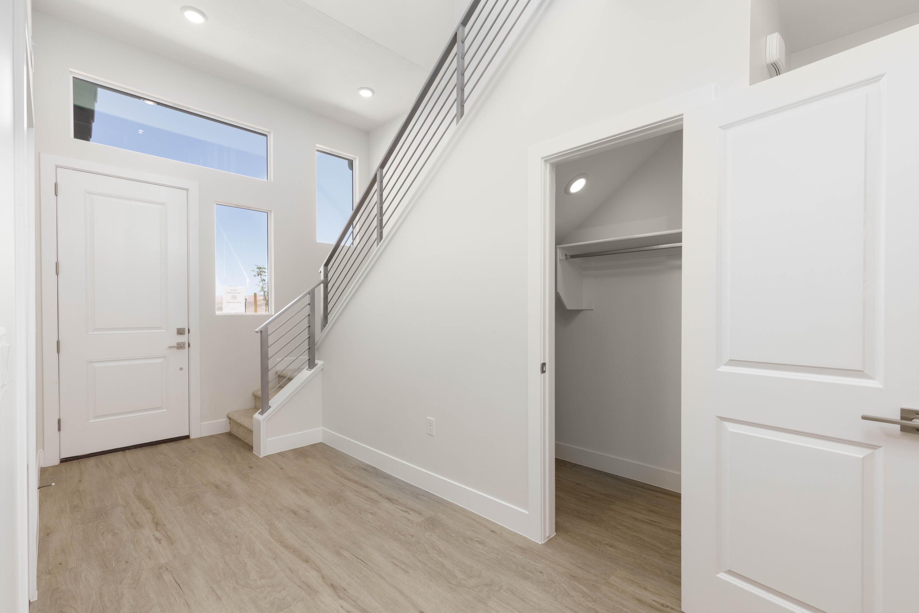 EAGLE POINTE - Residential