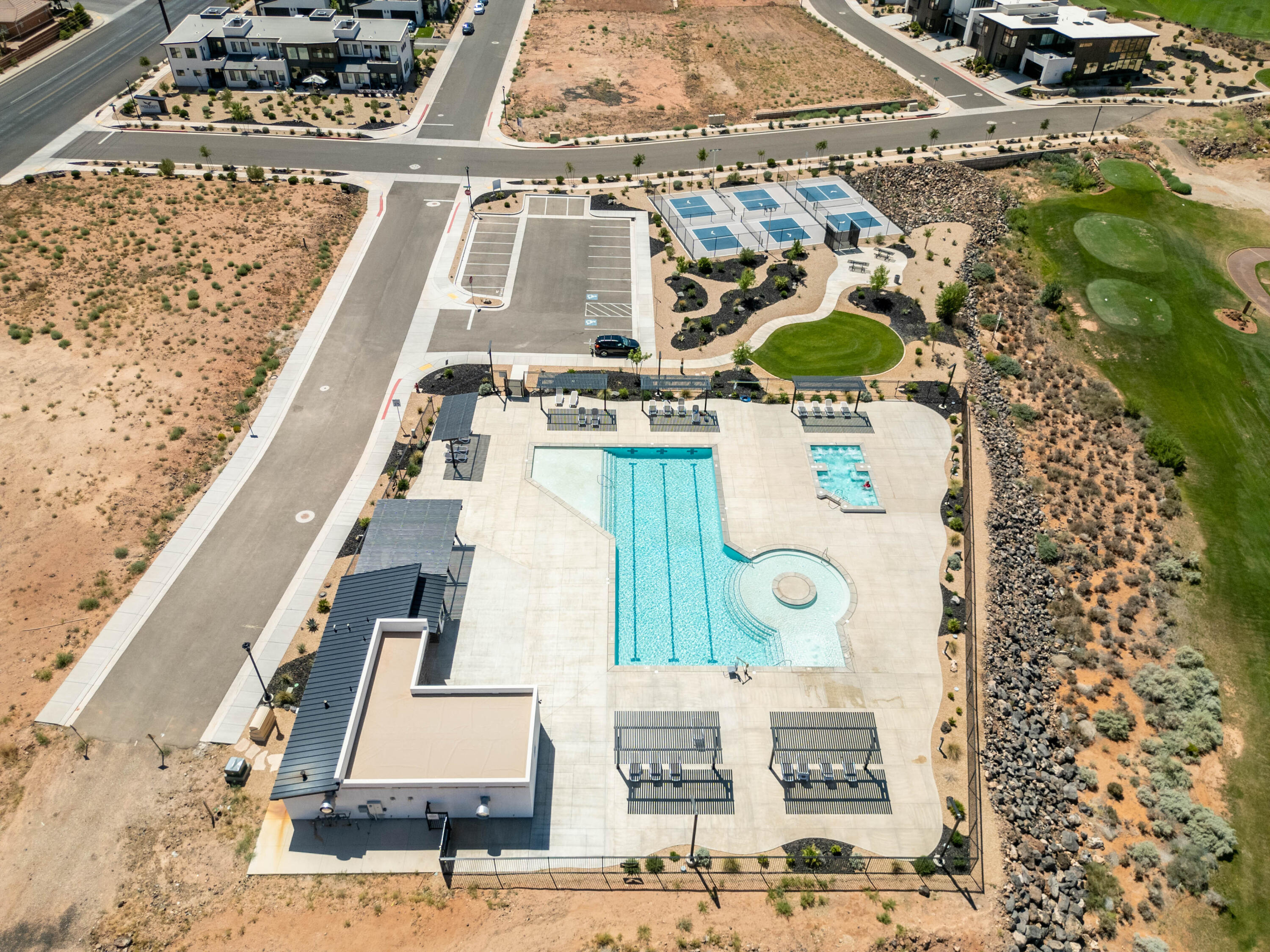 EAGLE POINTE - Residential