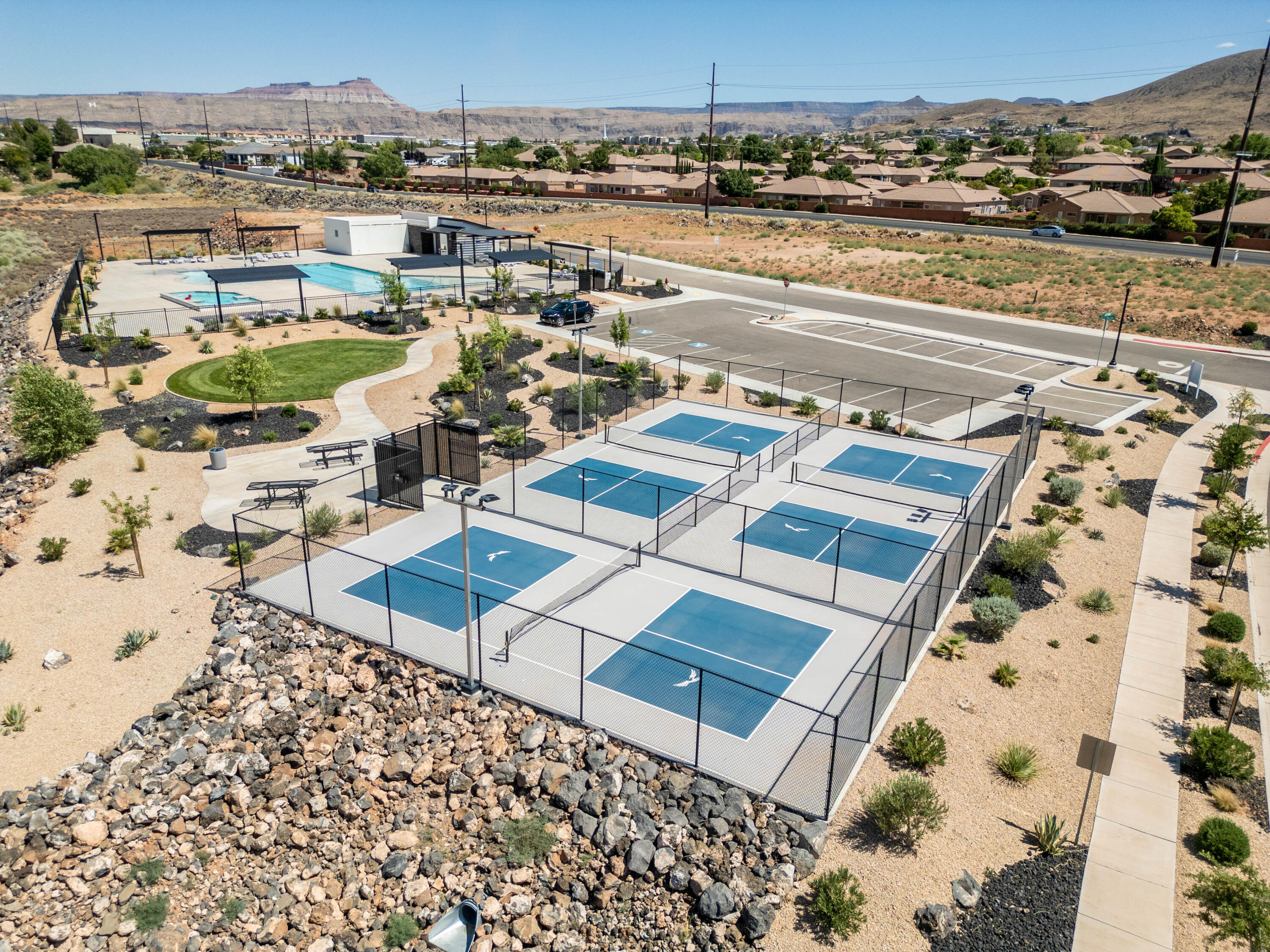 EAGLE POINTE - Residential