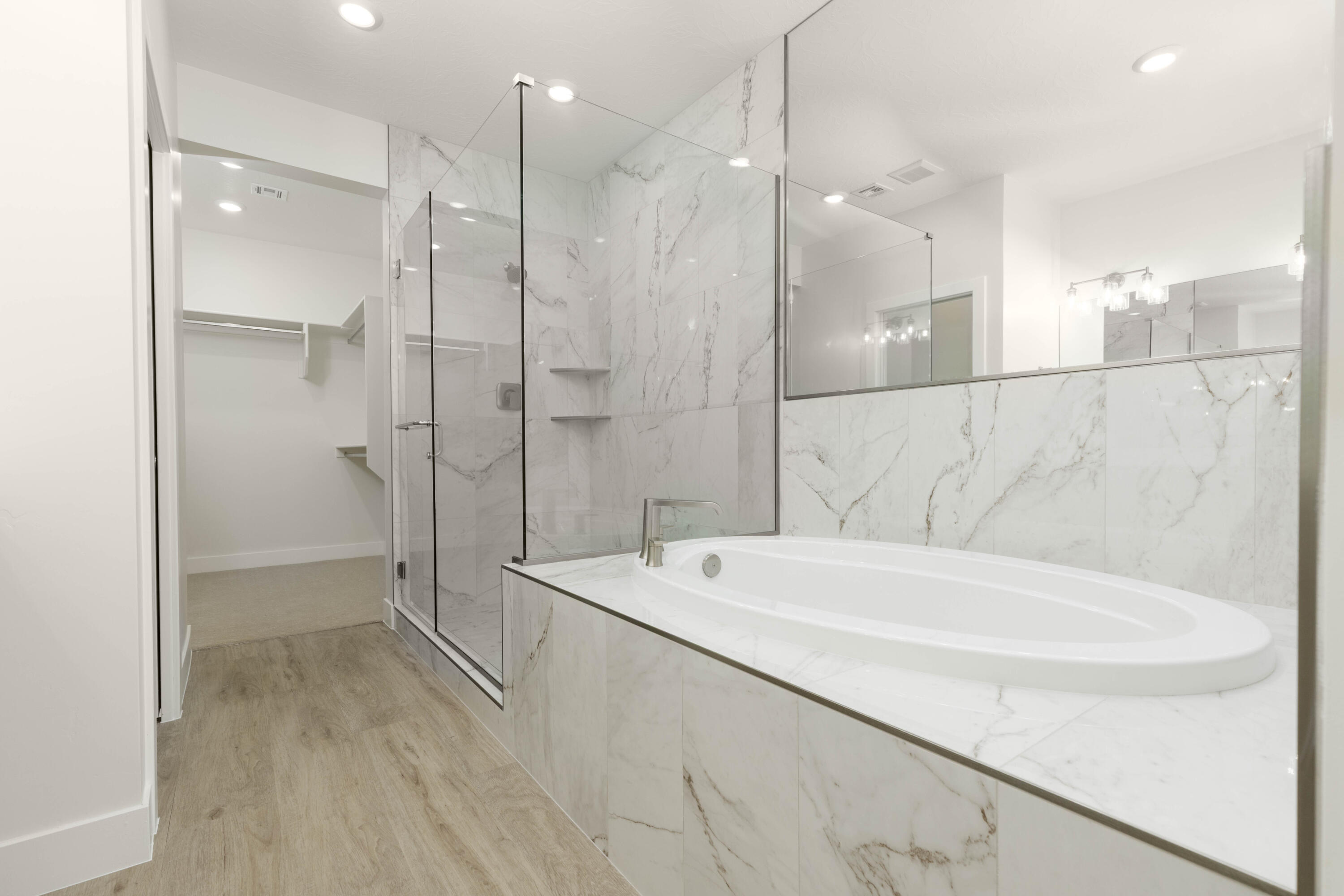 EAGLE POINTE - Residential