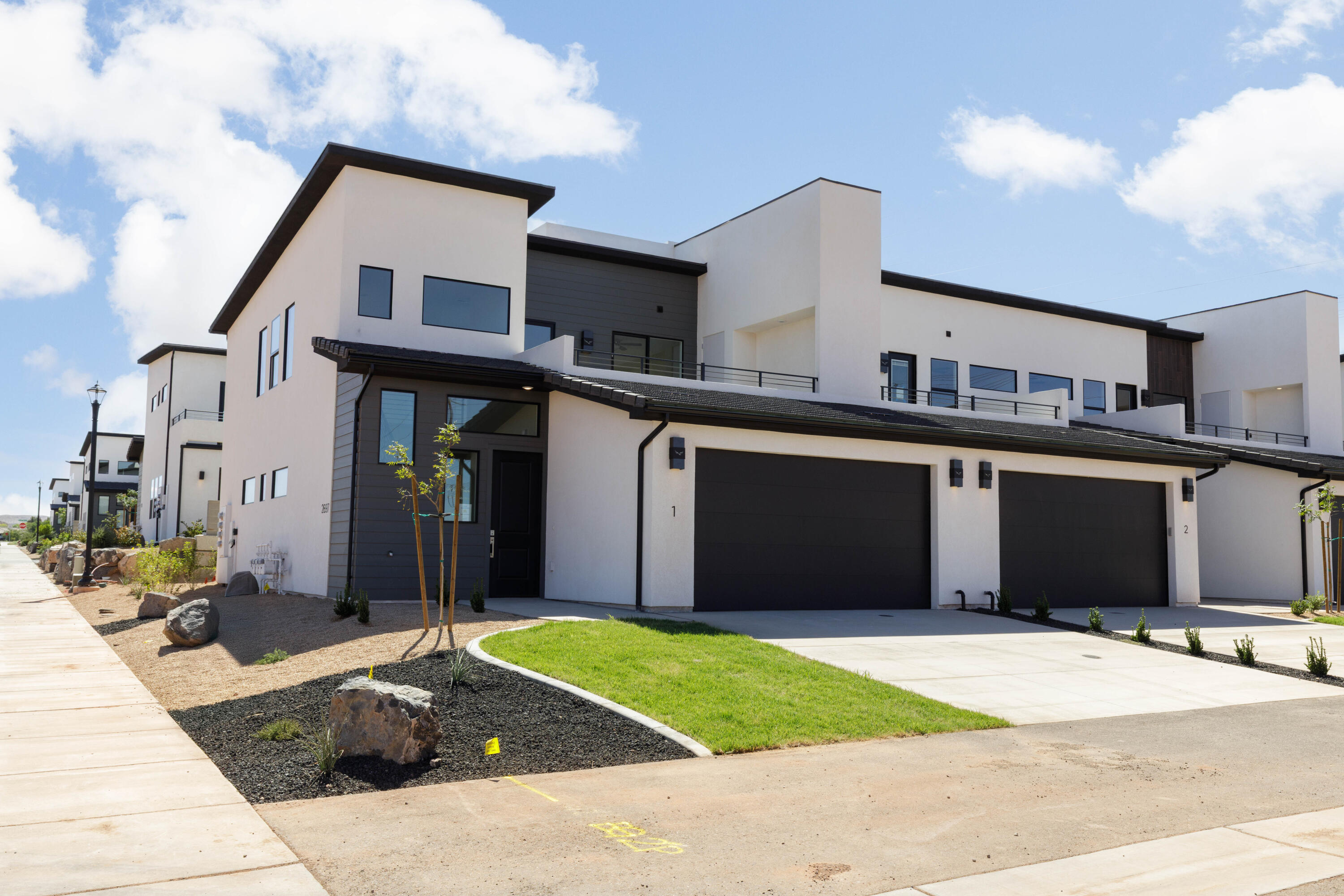 EAGLE POINTE - Residential