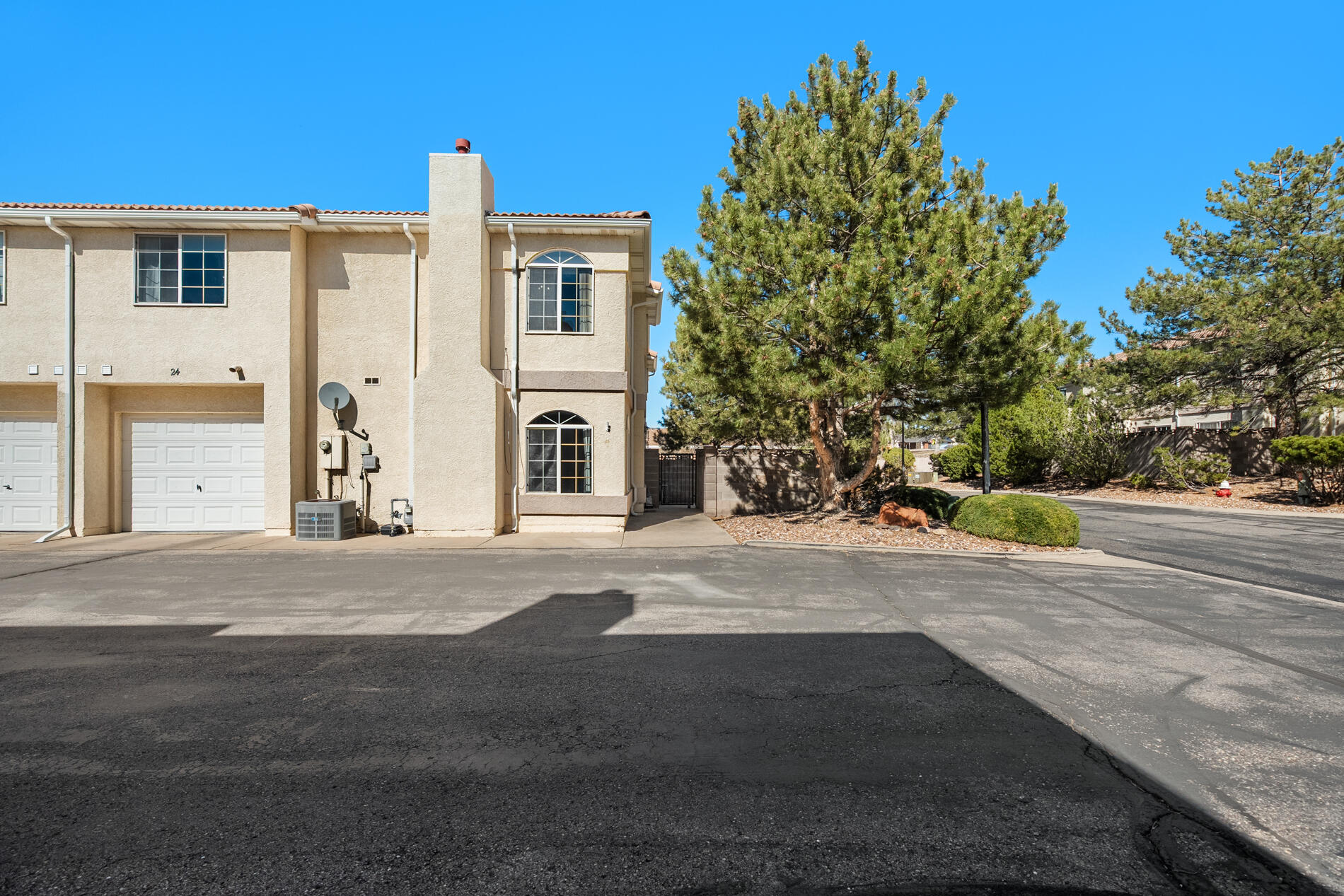 EAGLE POINTE - Residential