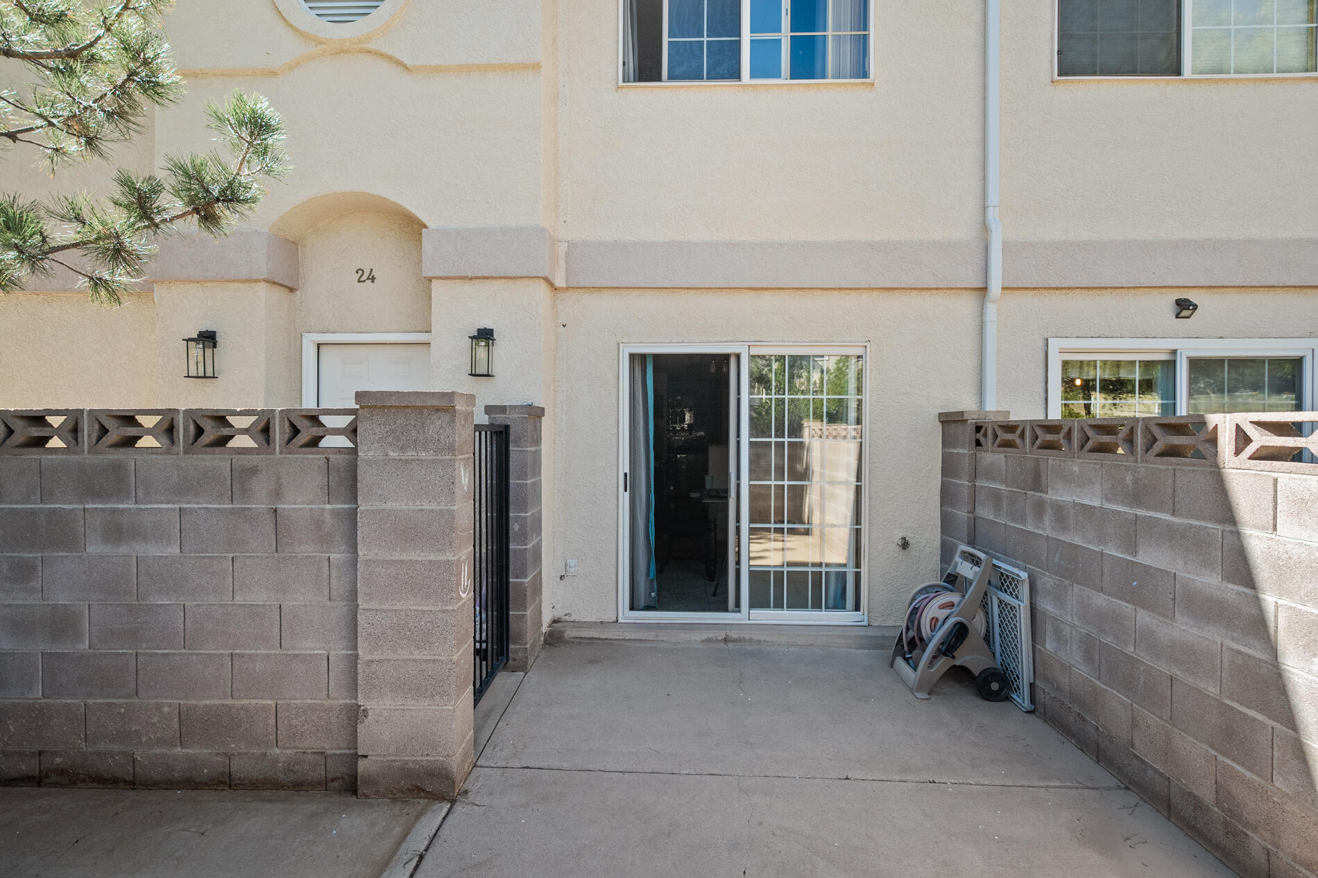 EAGLE POINTE - Residential