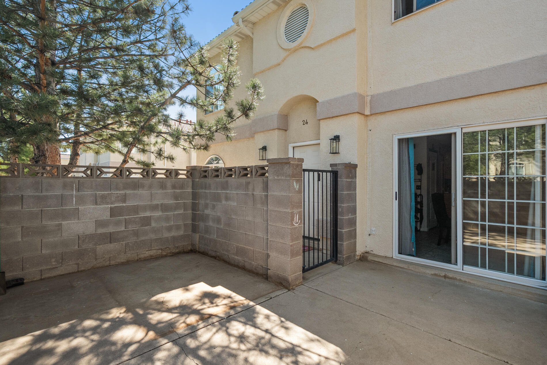 EAGLE POINTE - Residential