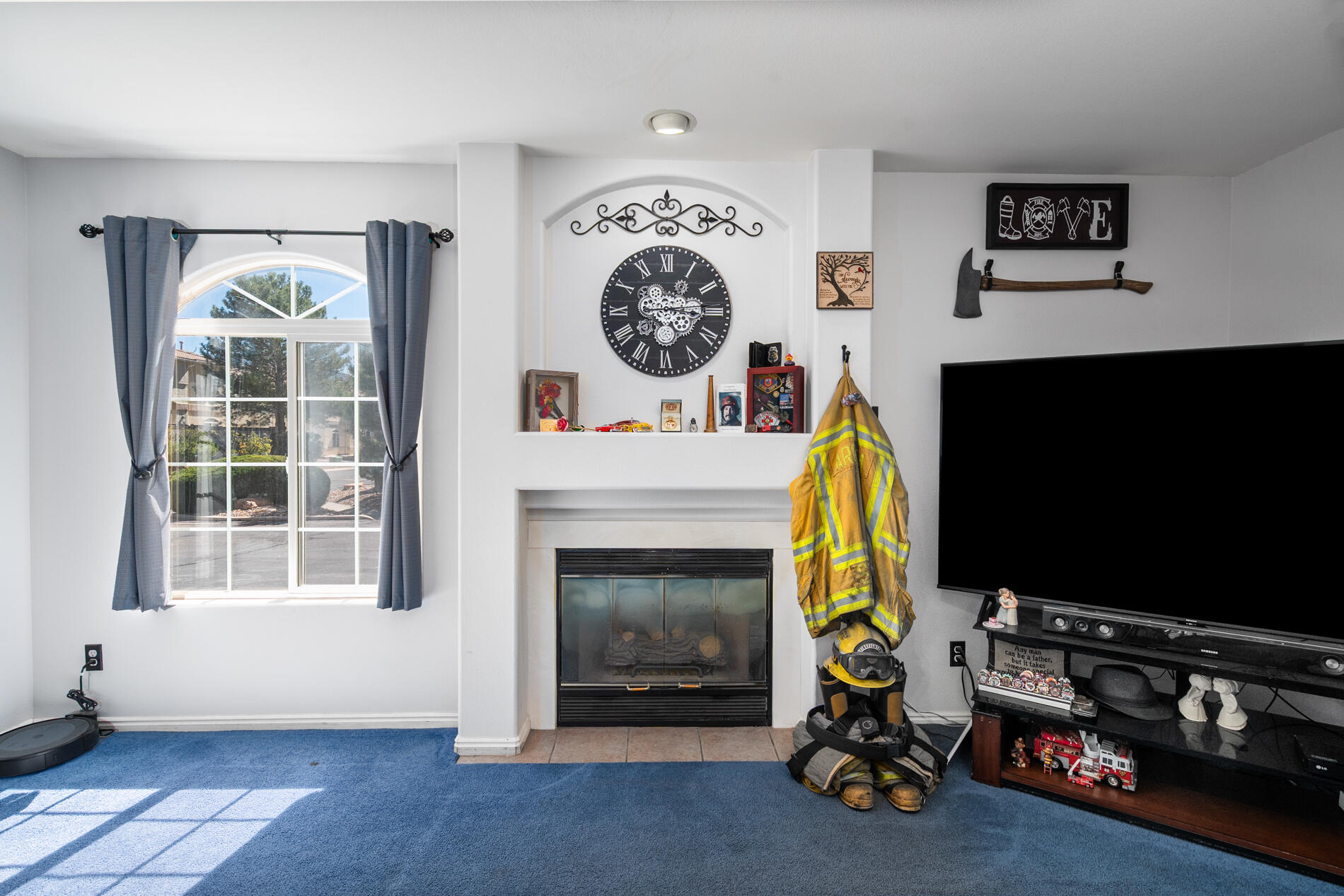 EAGLE POINTE - Residential