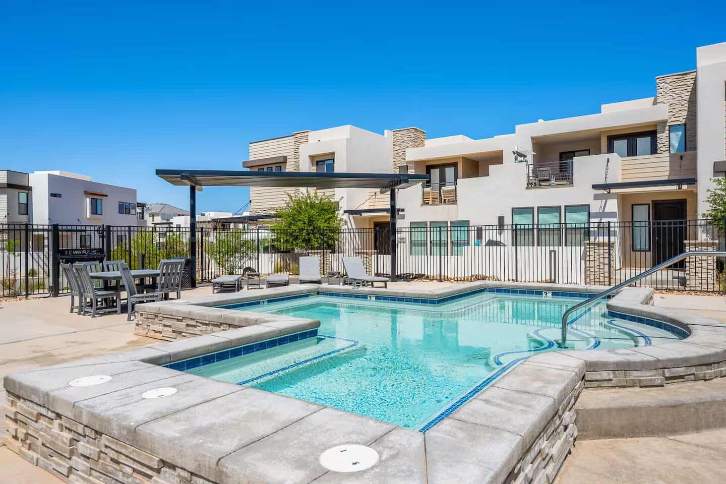 DESERT COLOR RESORT - Residential