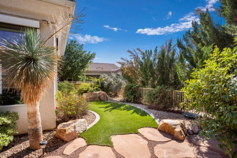Tiny photo for 1691 Sunkissed DR S, Saint George, UT 84790 (MLS # 26-276742)